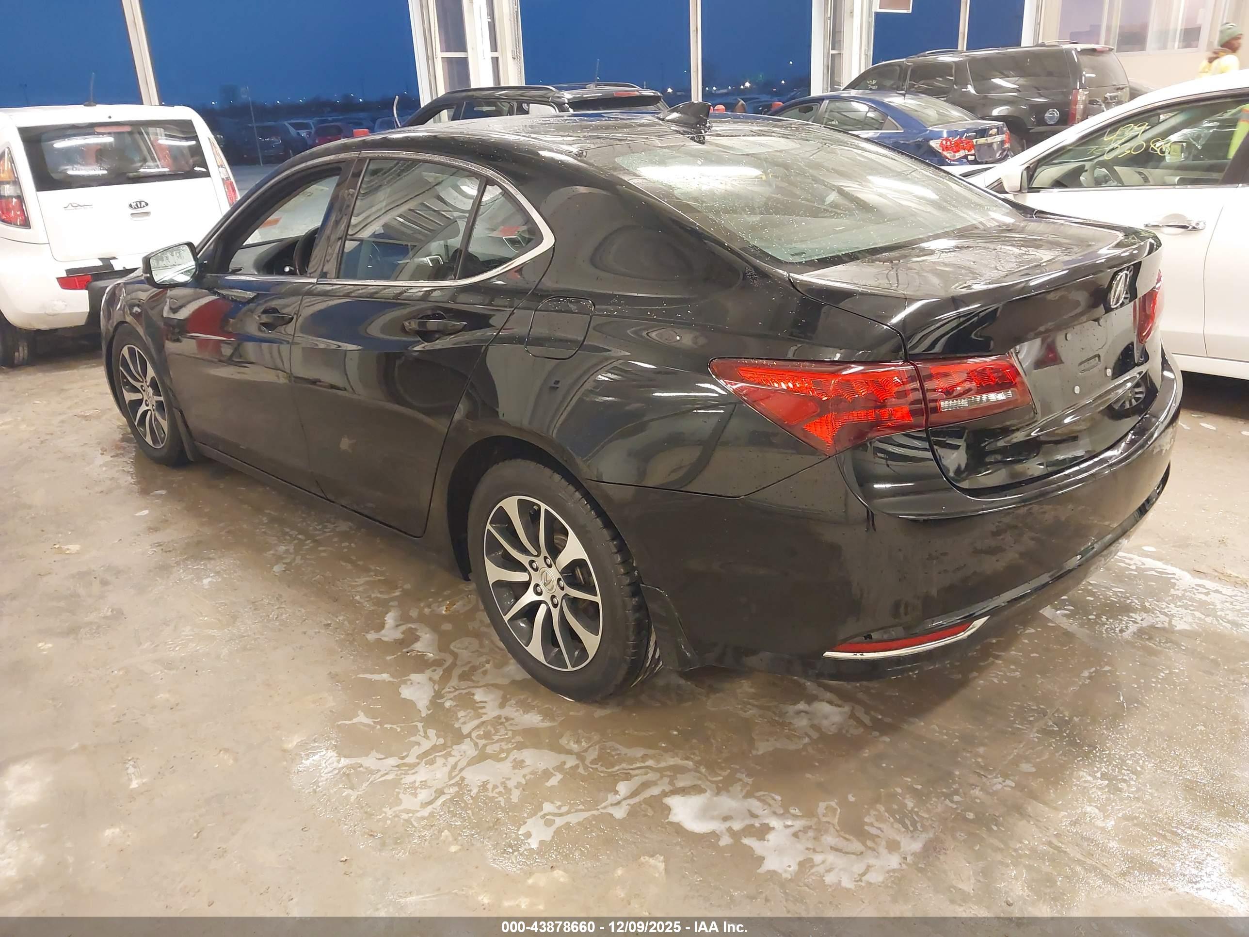 ACURA TLX image 3