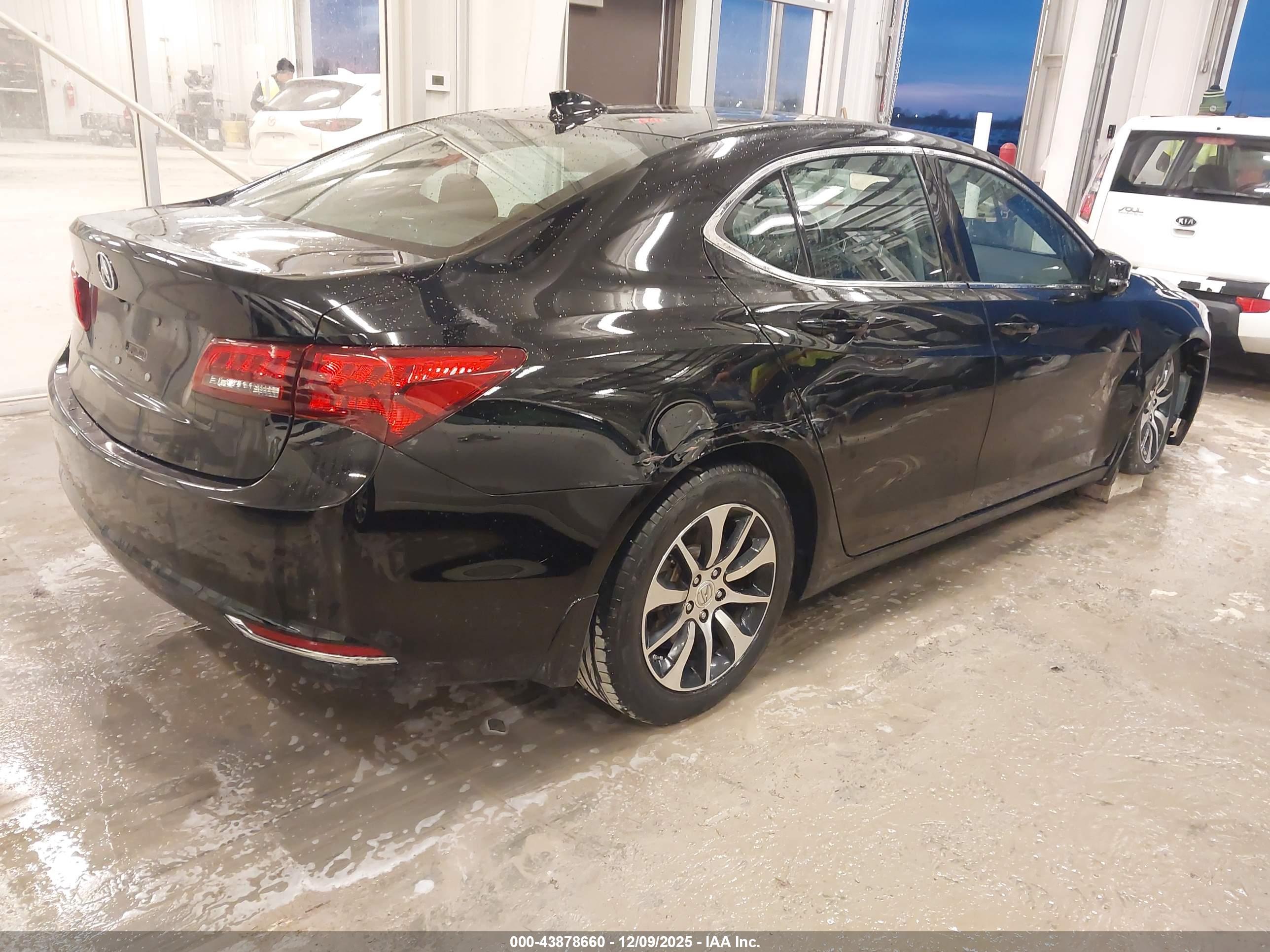 ACURA TLX image 4
