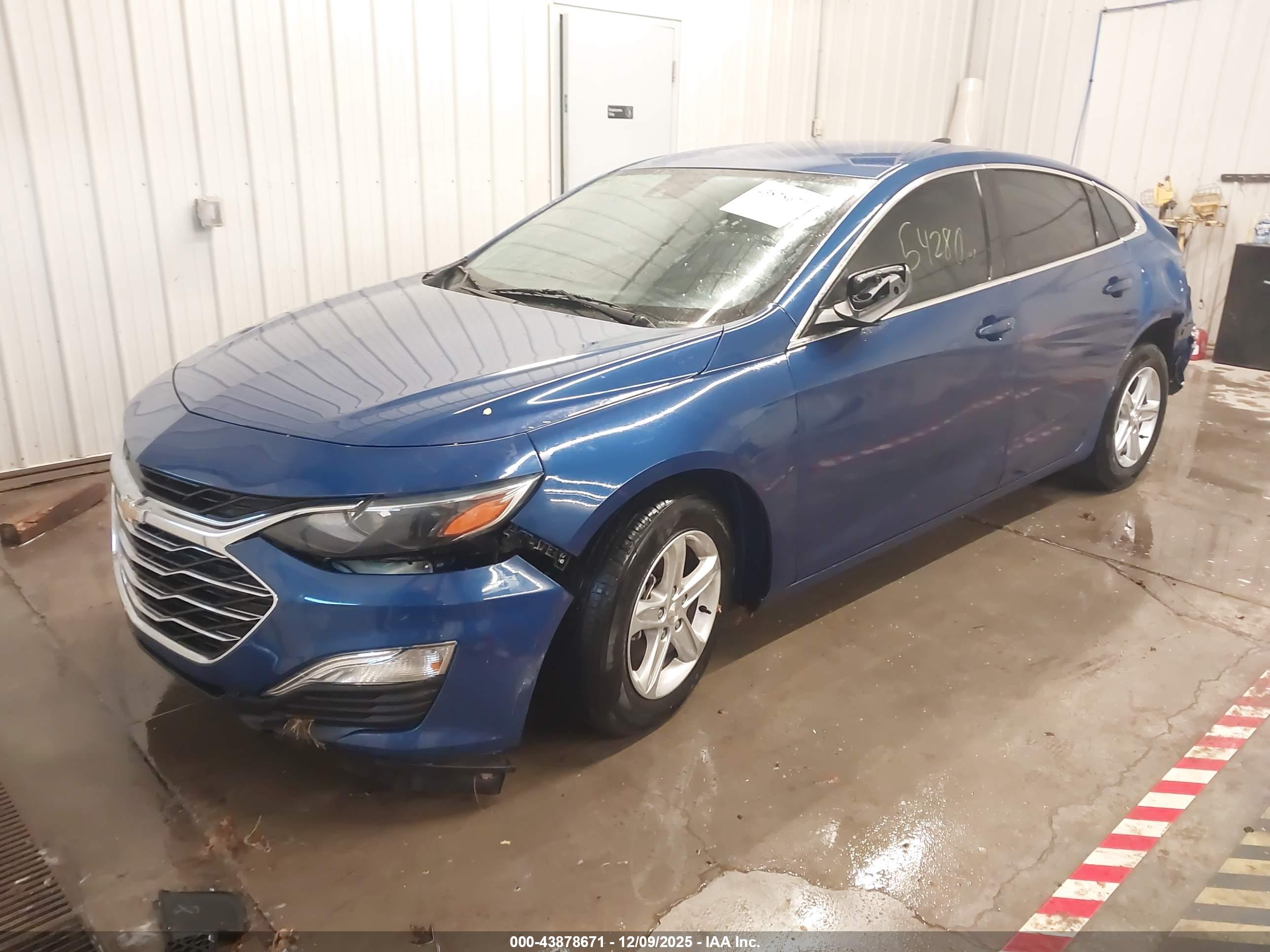 CHEVROLET MALIBU image 2