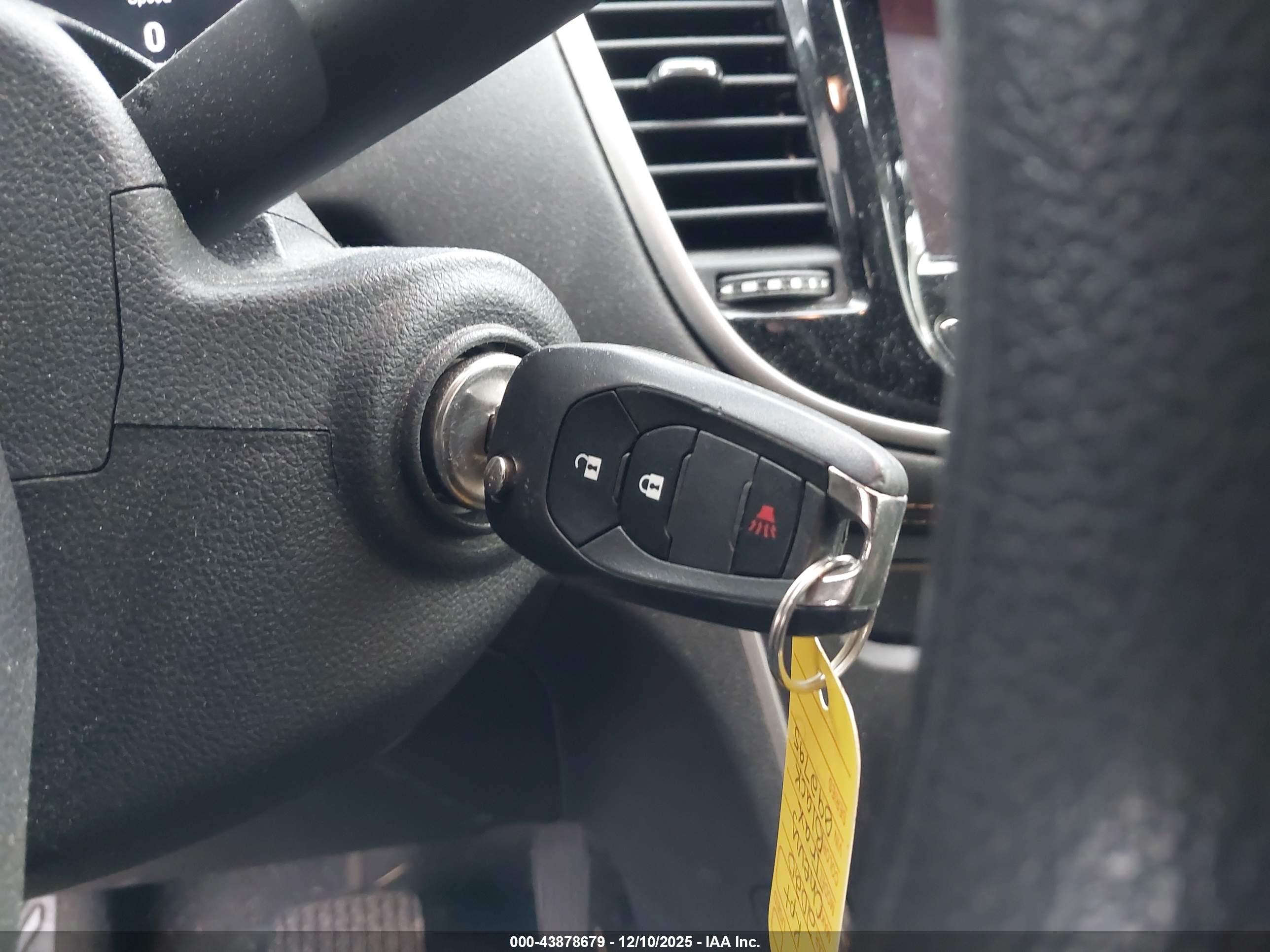 CHEVROLET TRAX image 11