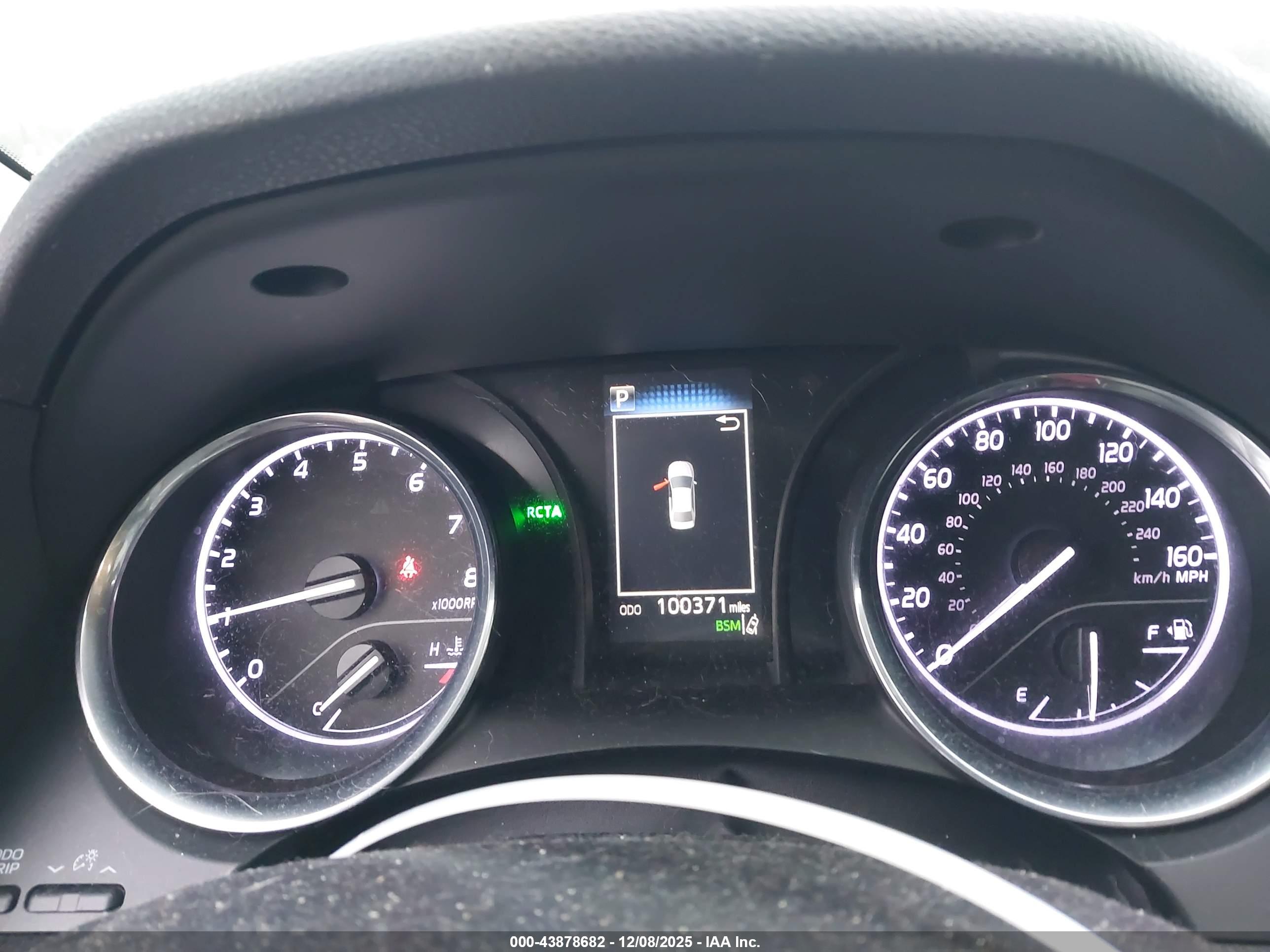 TOYOTA CAMRY image 7