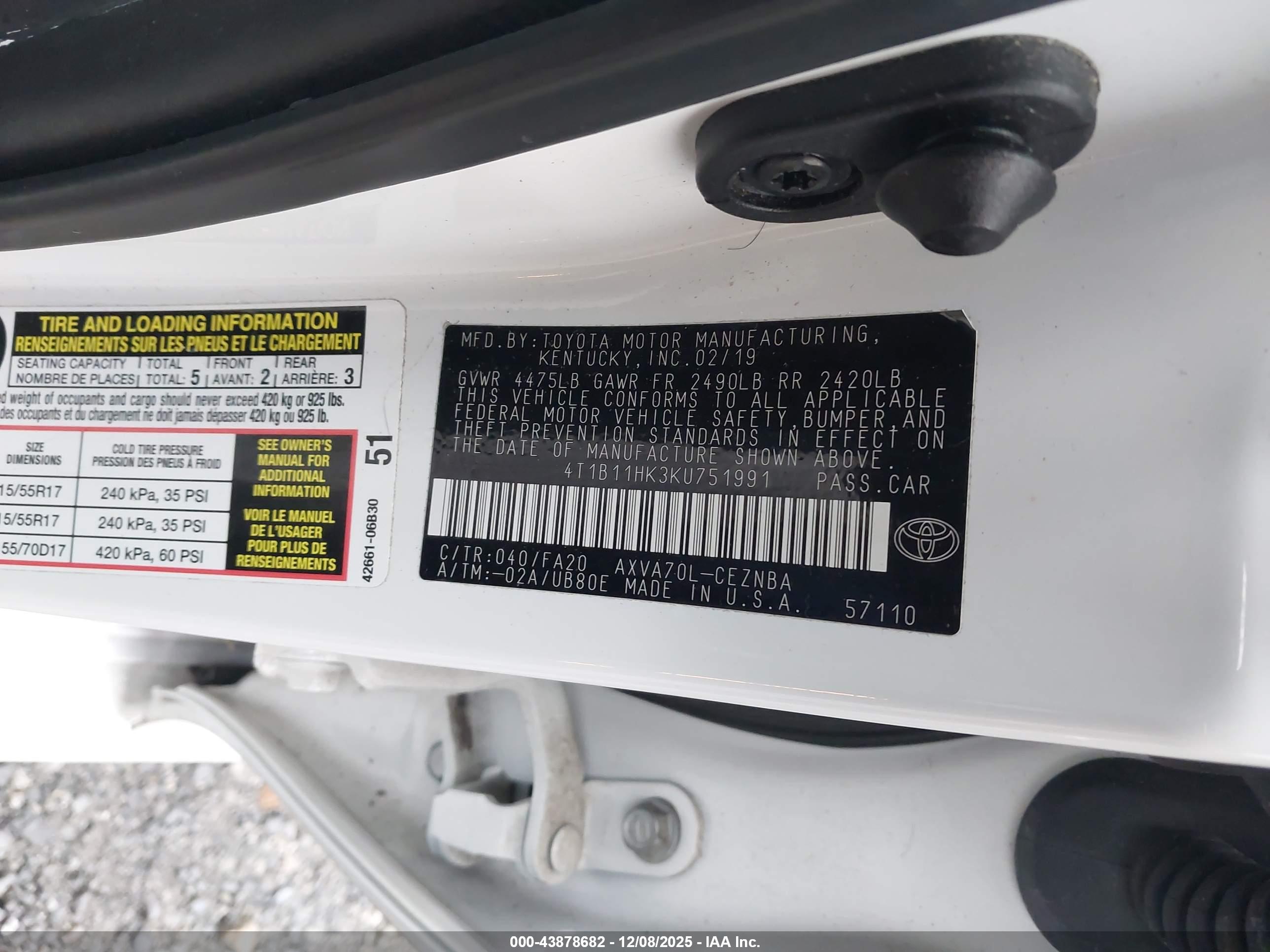 TOYOTA CAMRY image 9