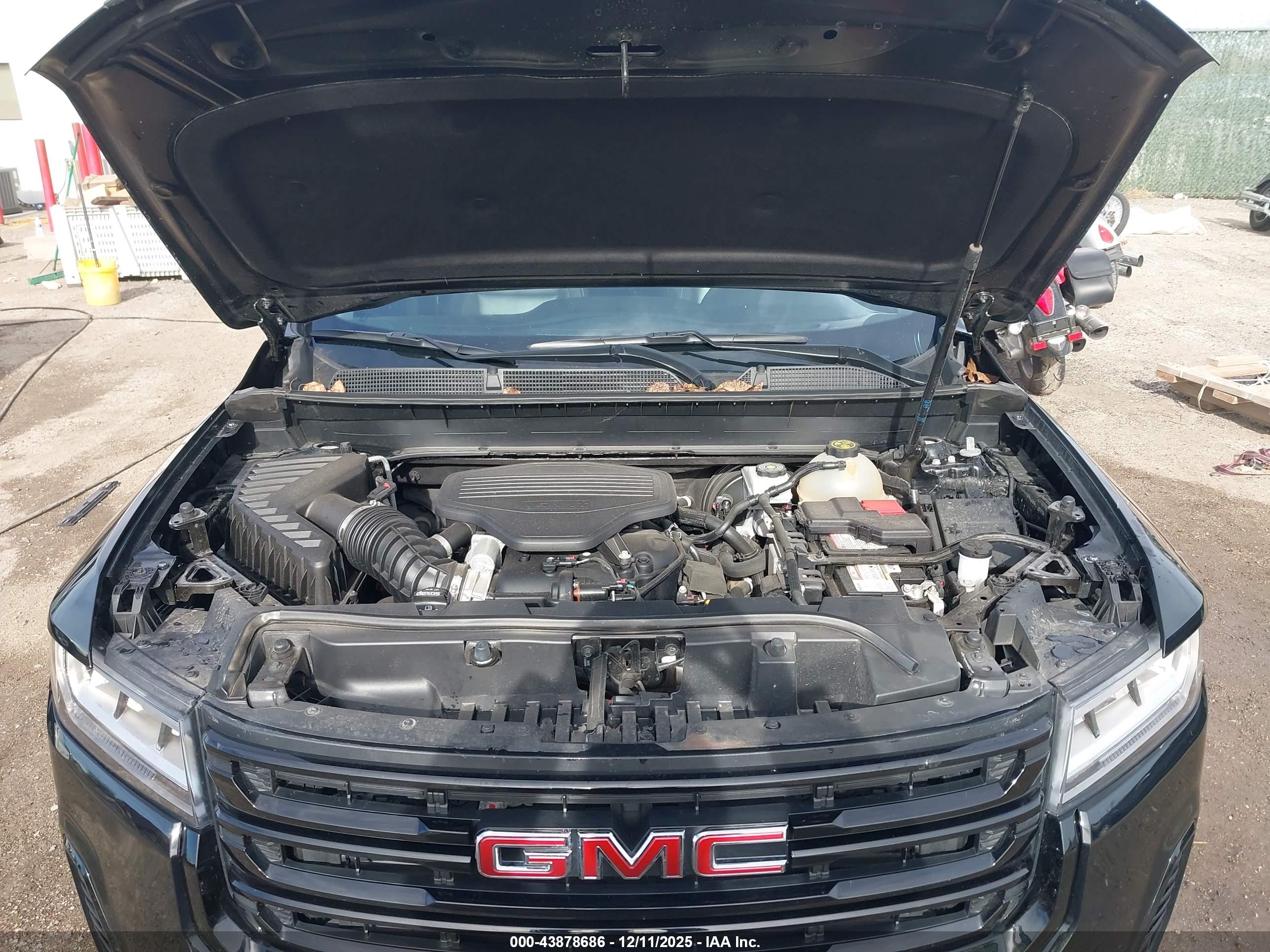 GMC ACADIA image 10