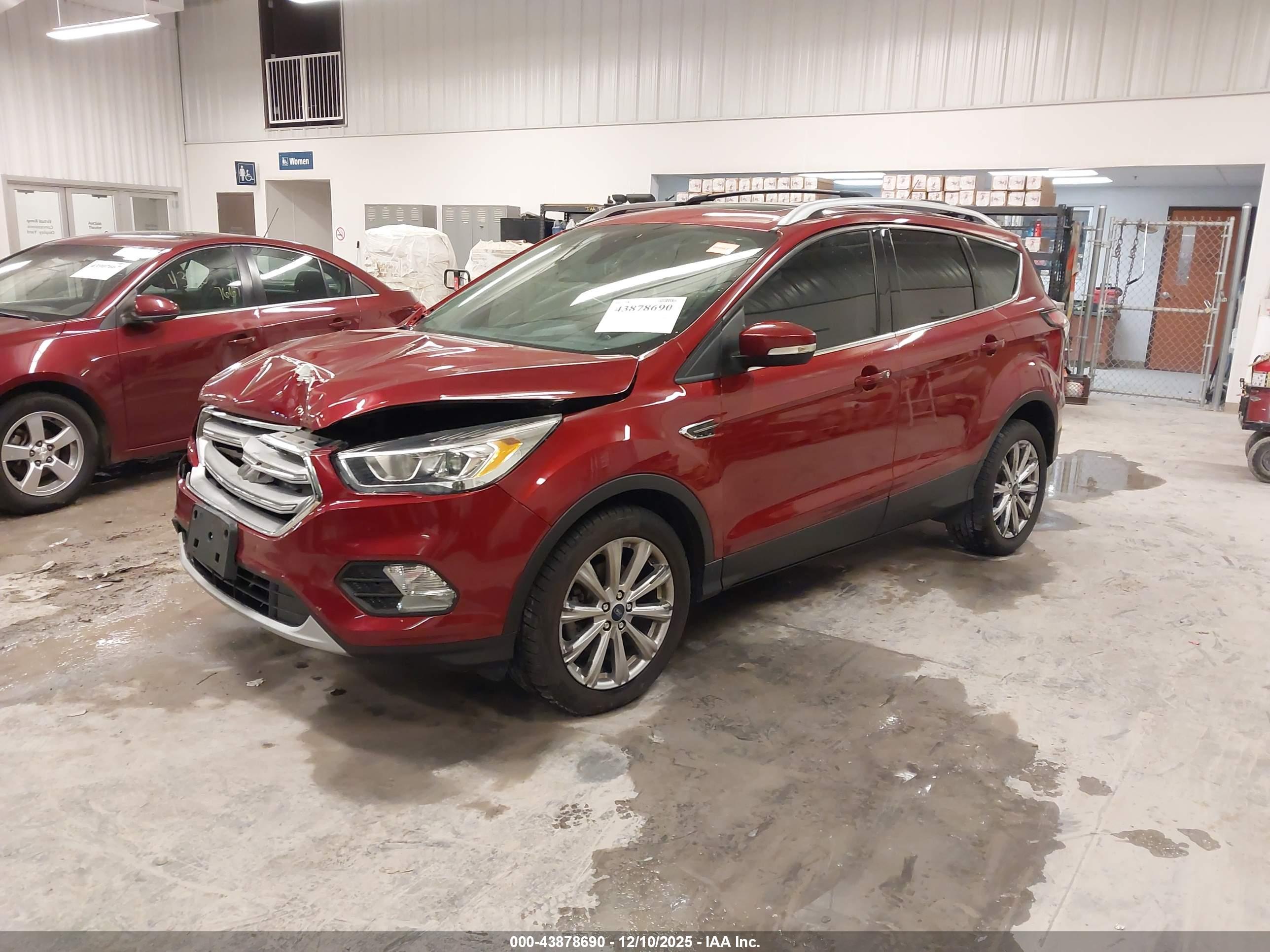 FORD ESCAPE image 2
