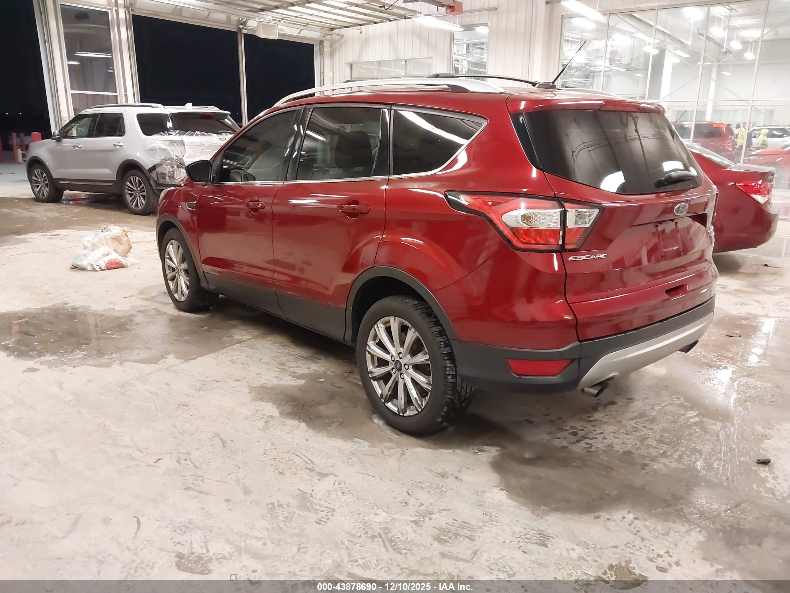 FORD ESCAPE image 3