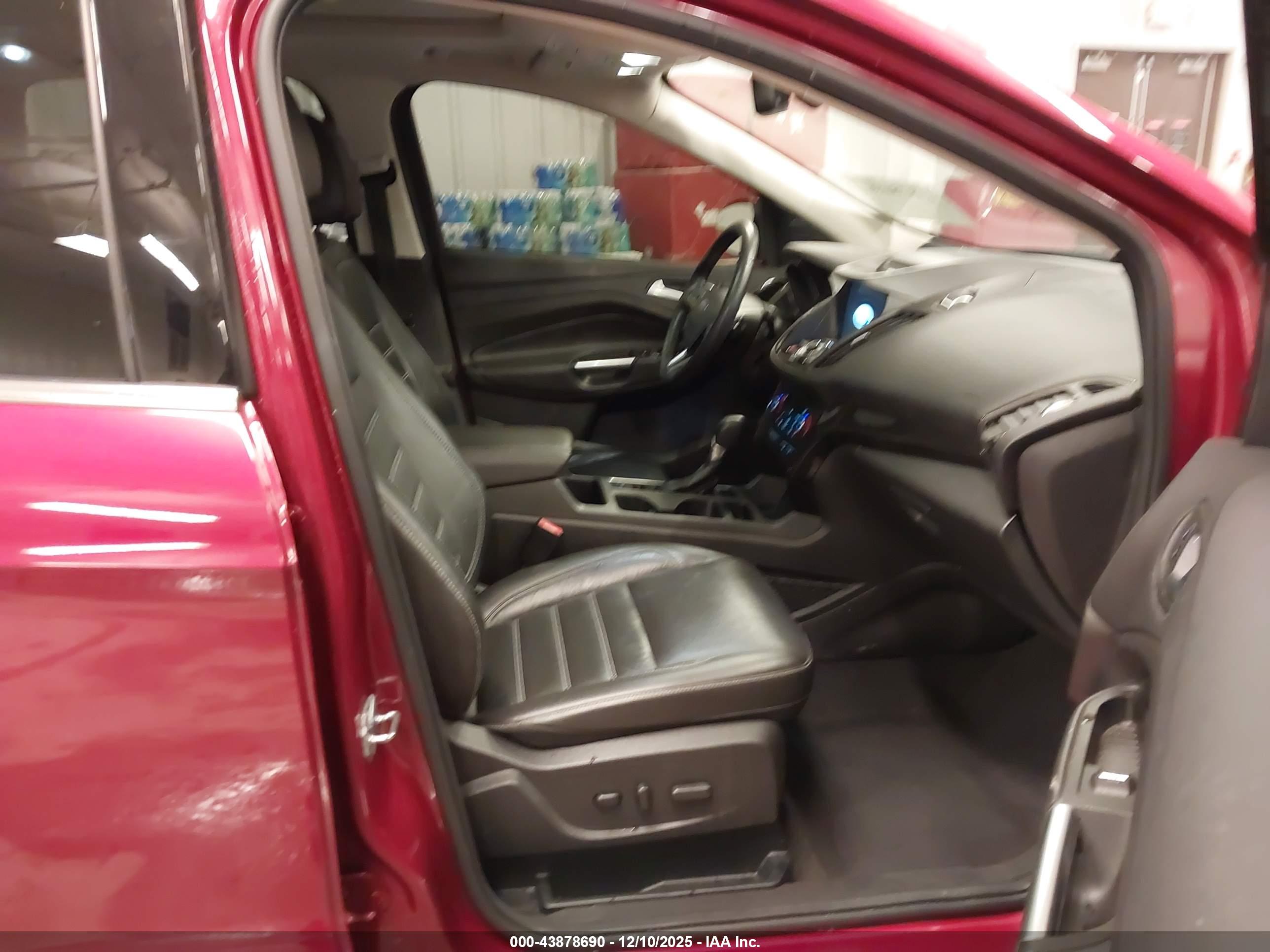 FORD ESCAPE image 5