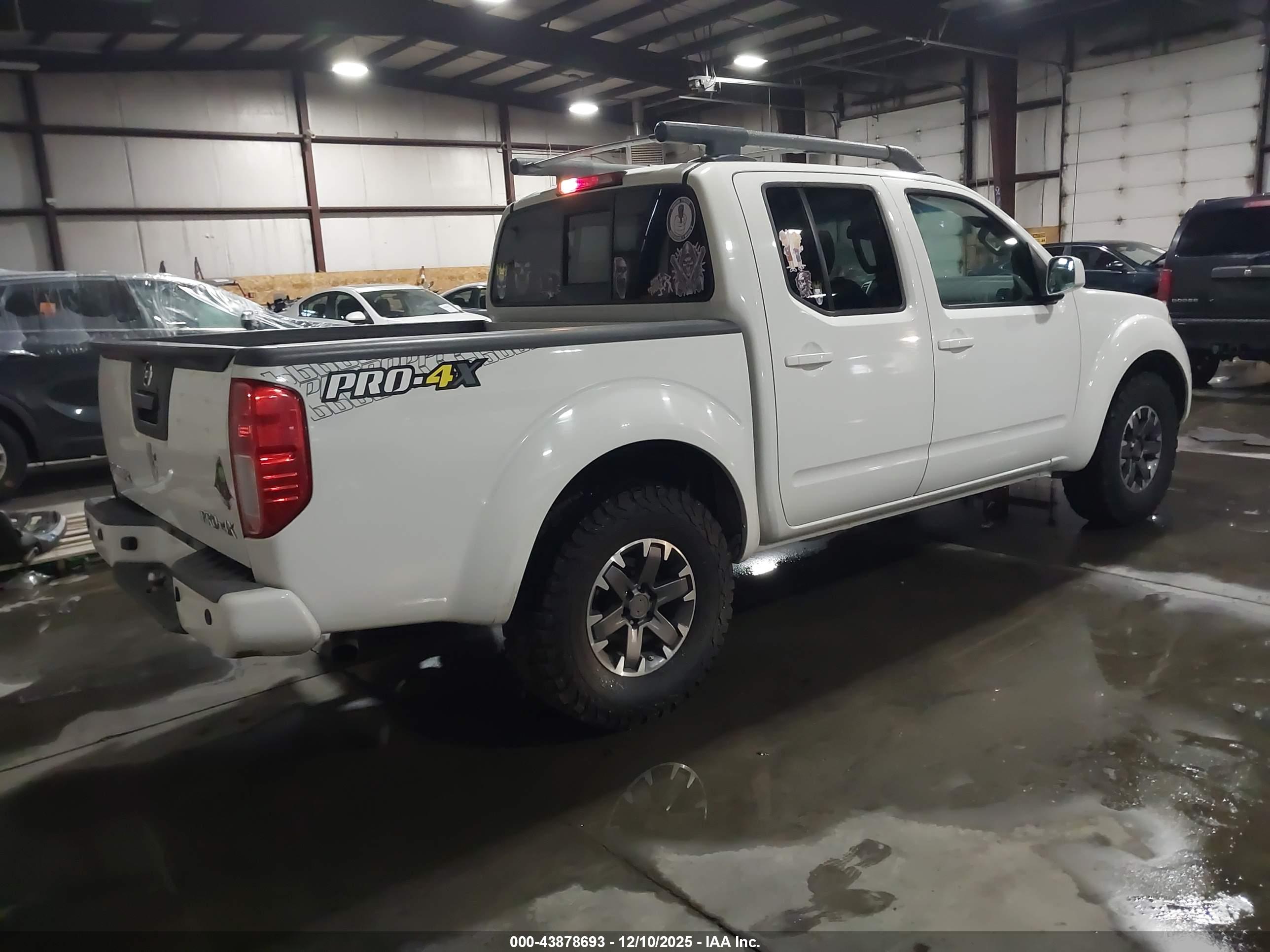 NISSAN FRONTIER image 4