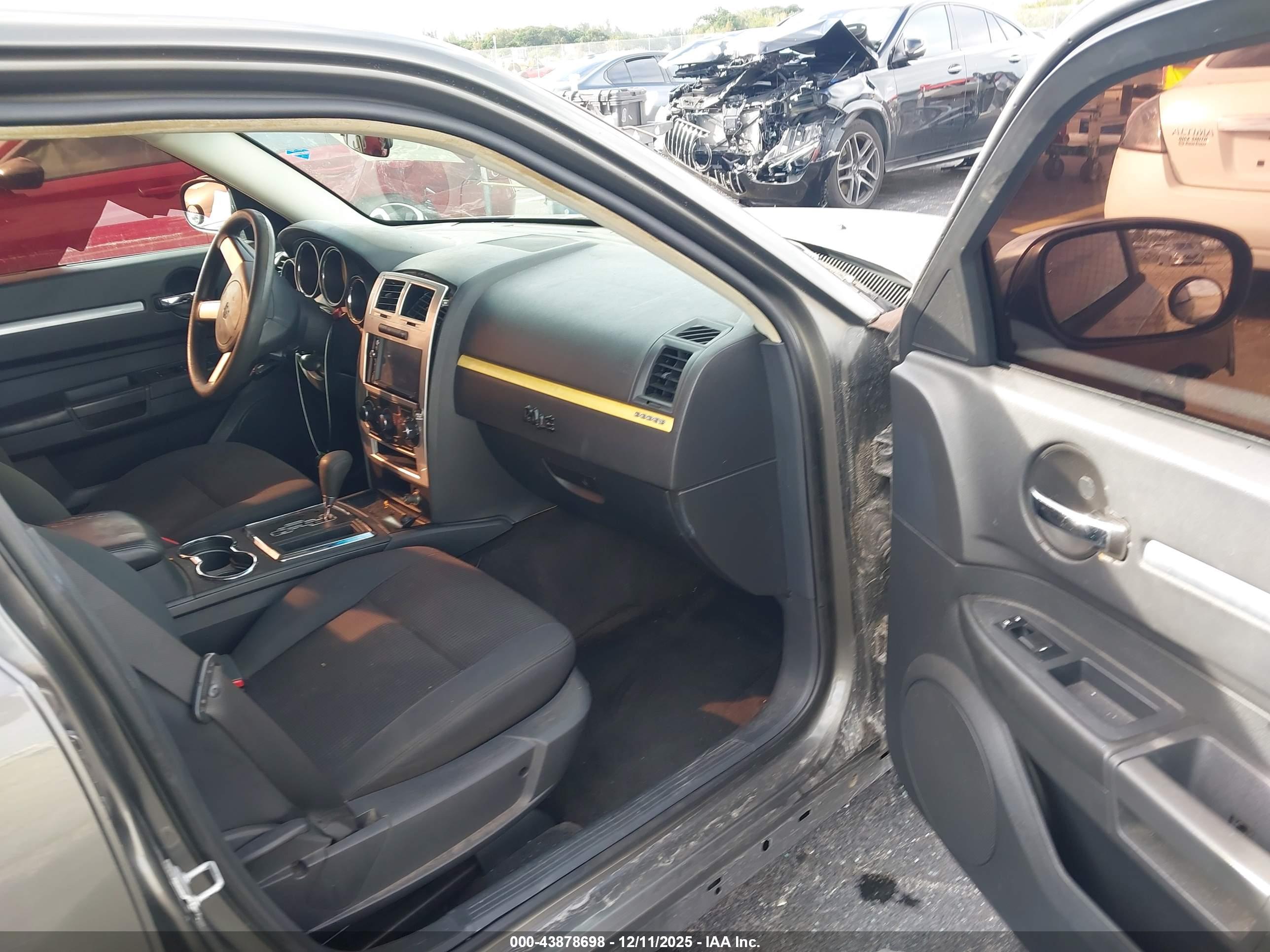 DODGE CHARGER image 5
