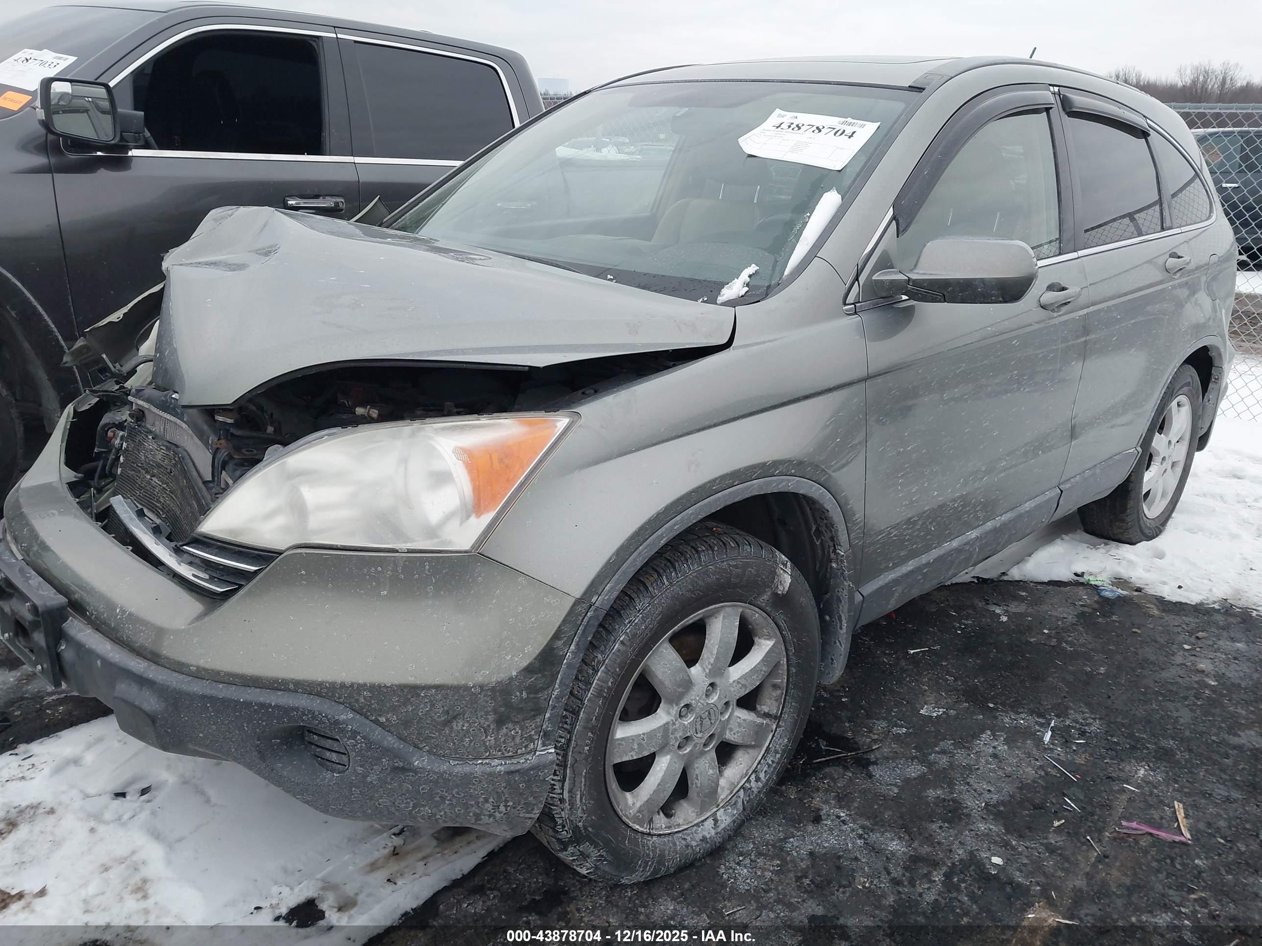 HONDA CR-V image 2