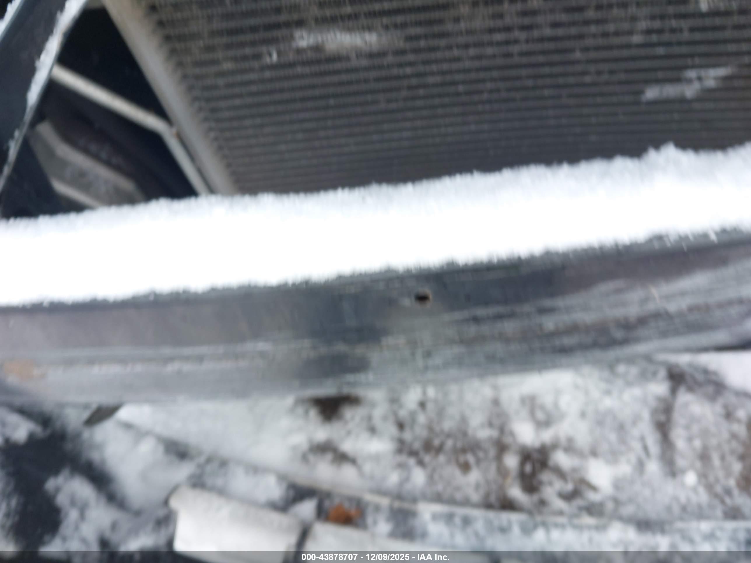 CHRYSLER TOWN image 10