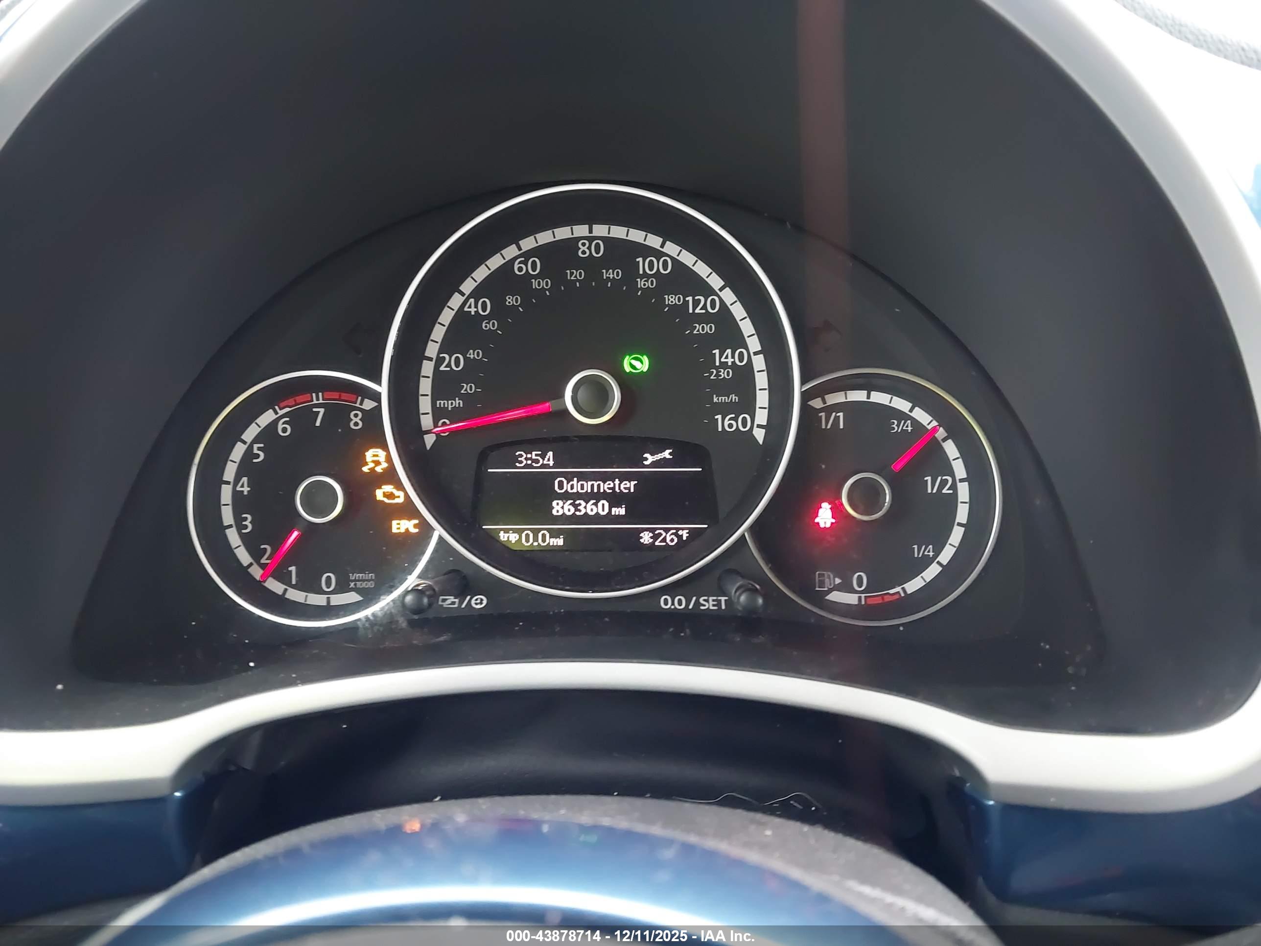 VOLKSWAGEN BEETLE image 7