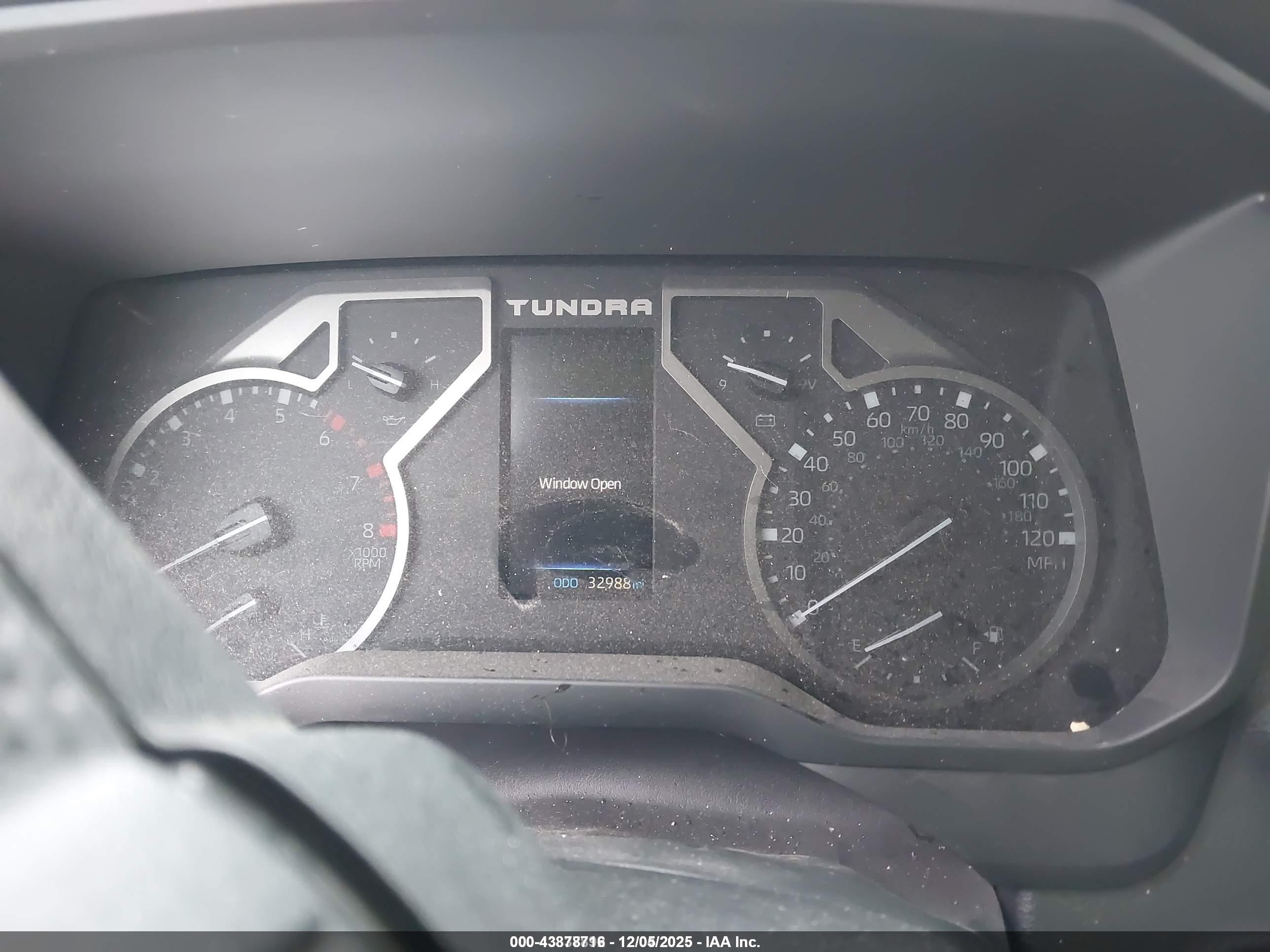 TOYOTA TUNDRA image 7