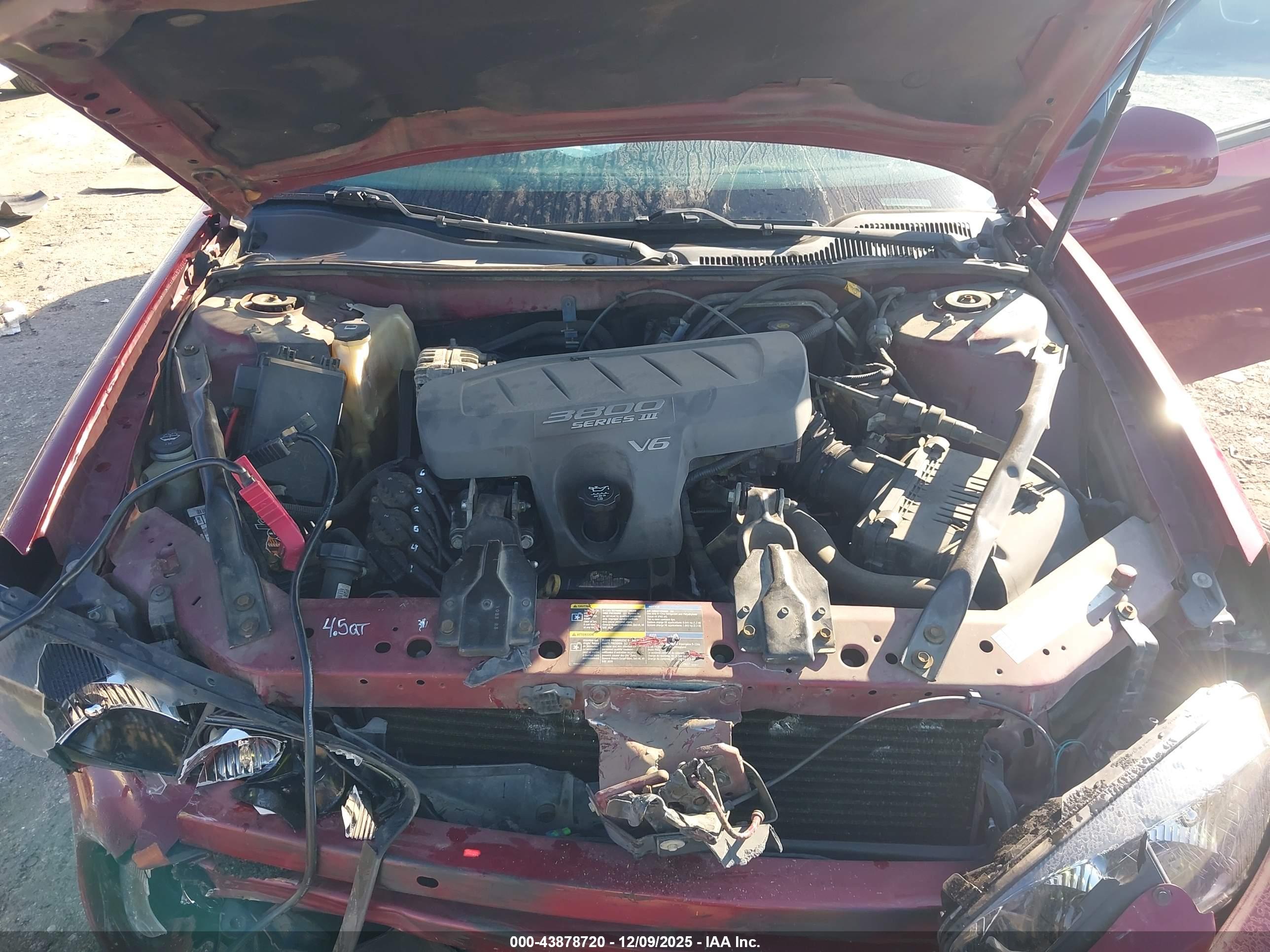 PONTIAC GRAND image 10