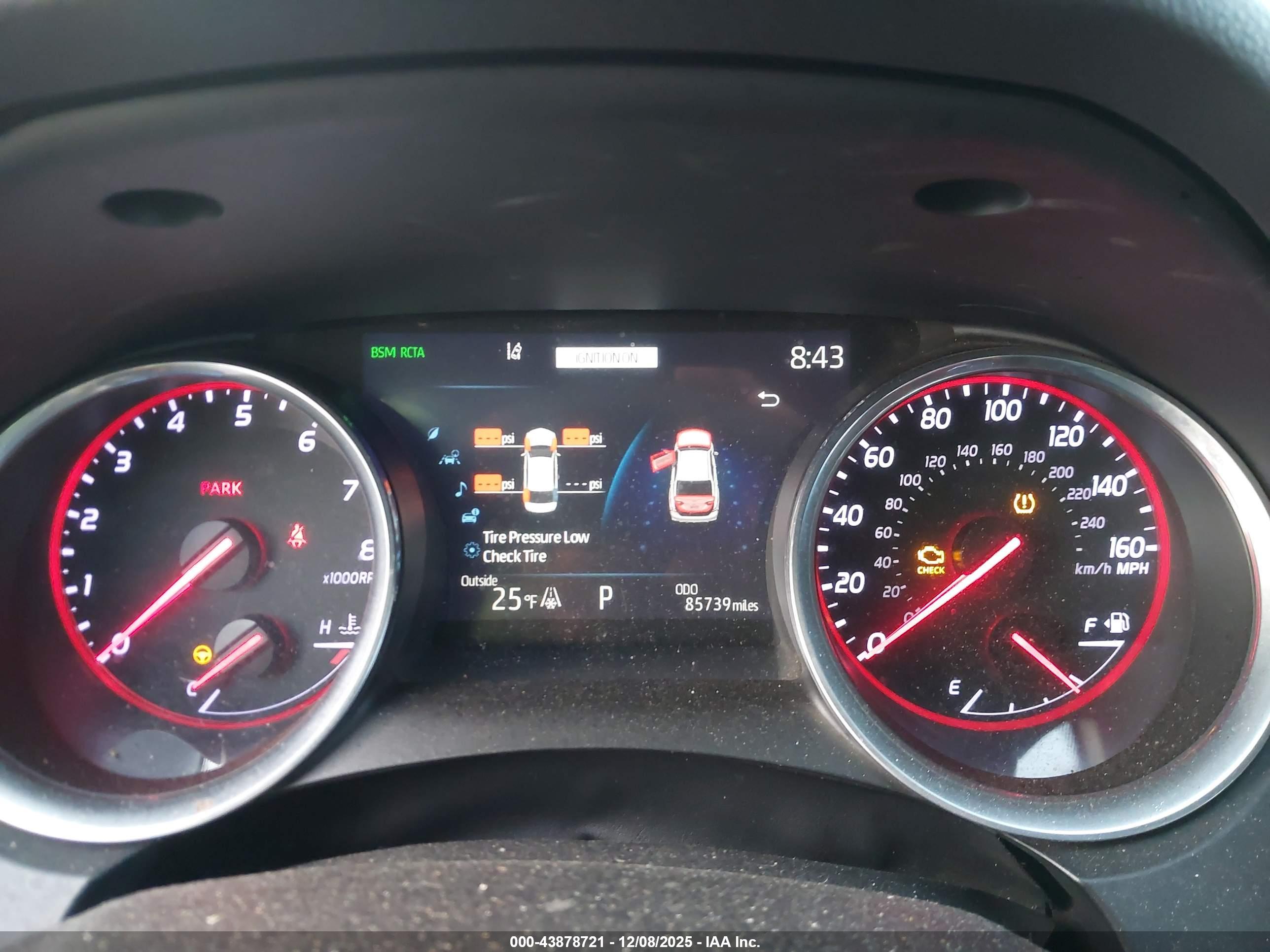 TOYOTA CAMRY image 7