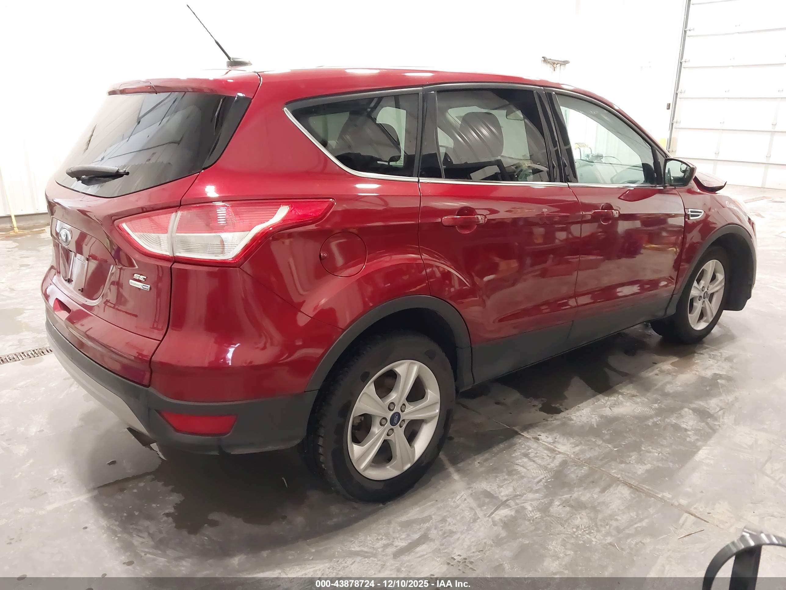 FORD ESCAPE image 4