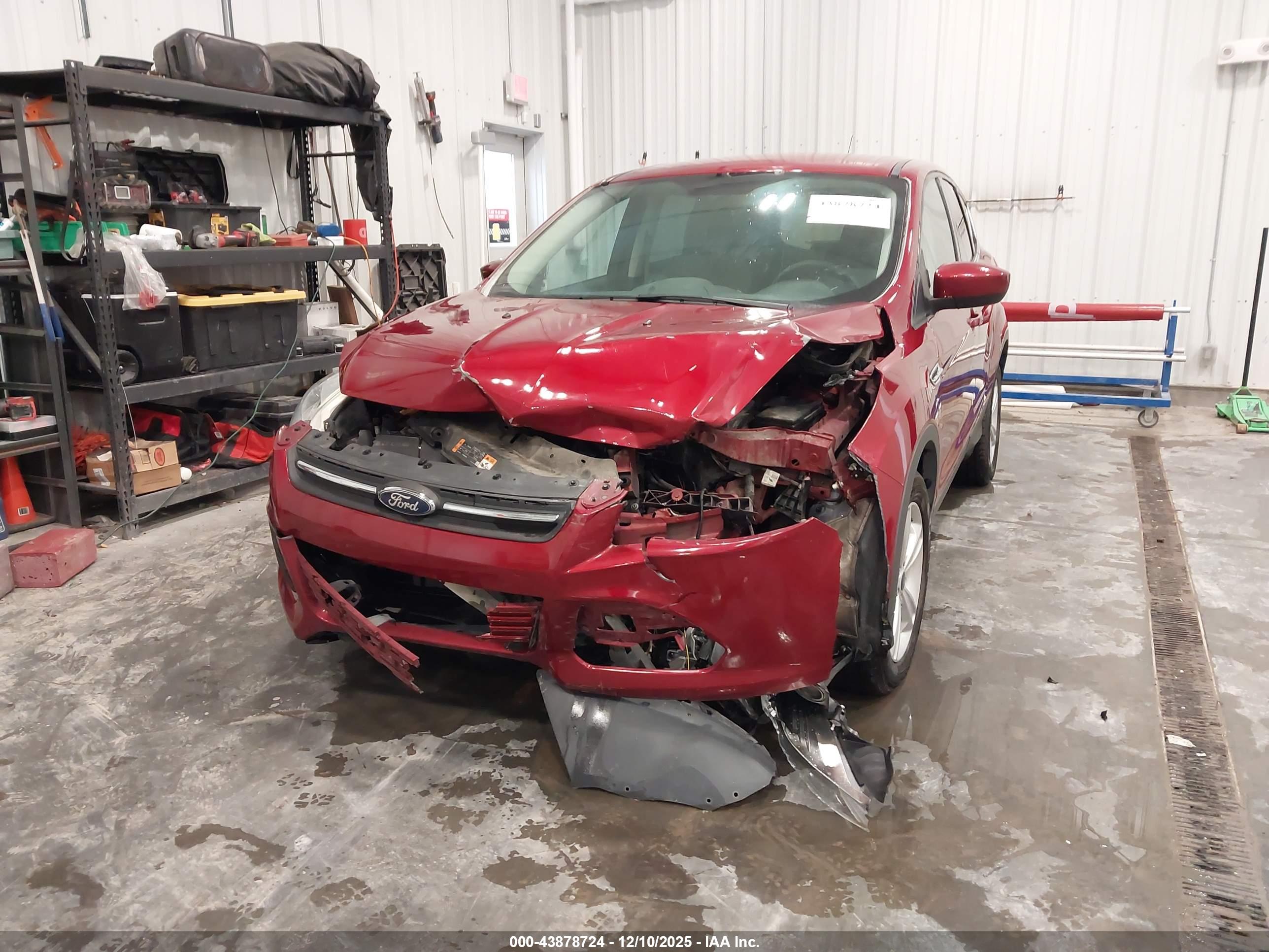 FORD ESCAPE image 6