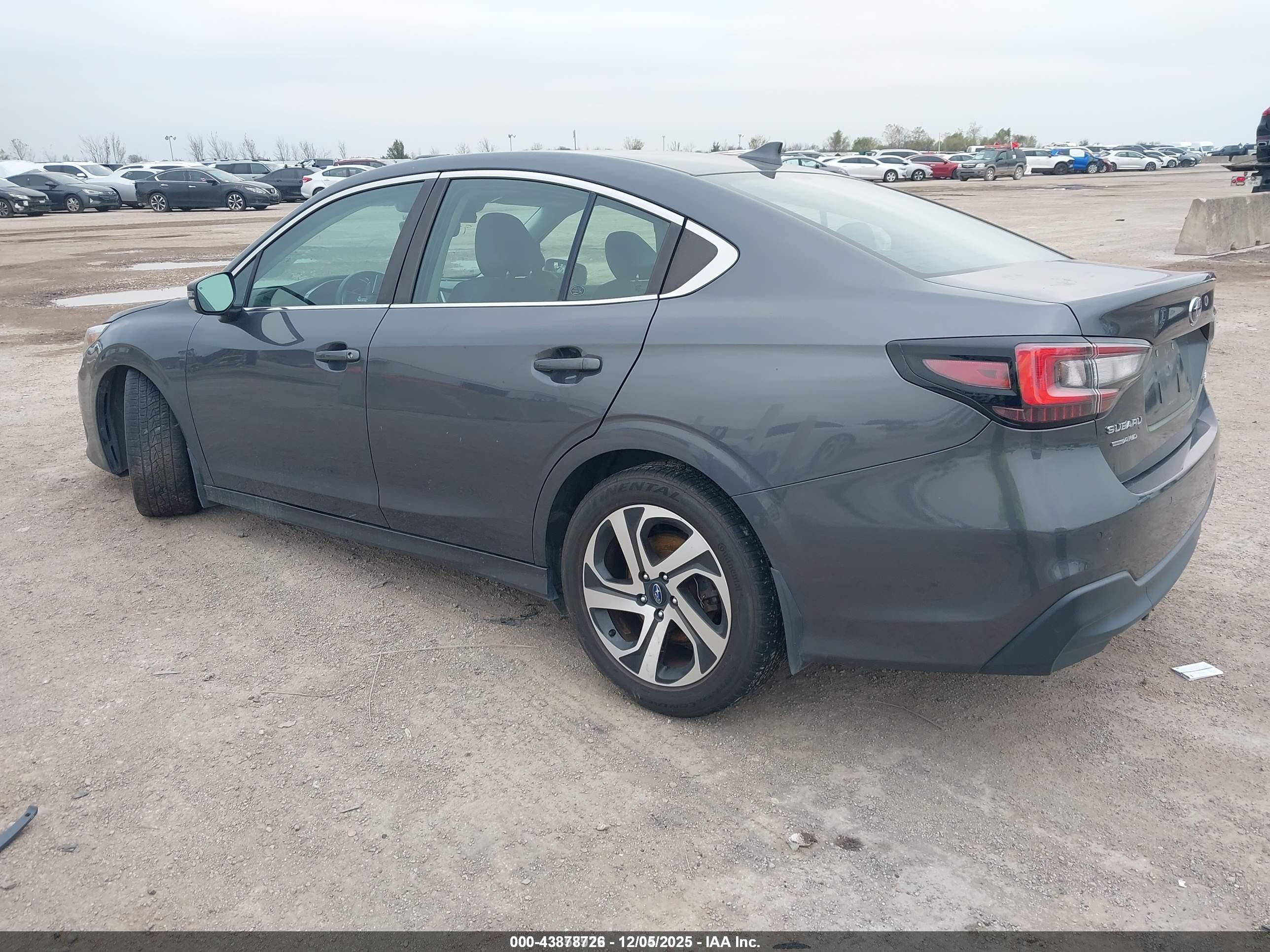 SUBARU LEGACY image 3