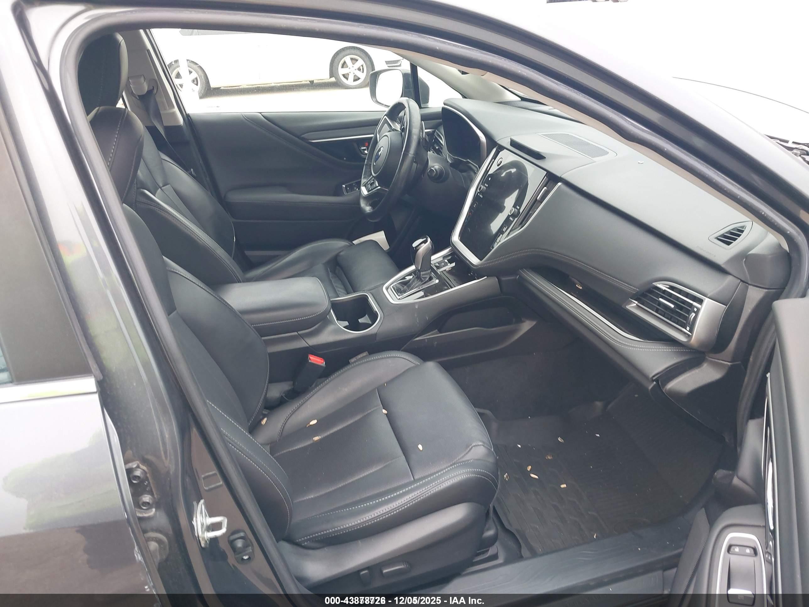 SUBARU LEGACY image 5
