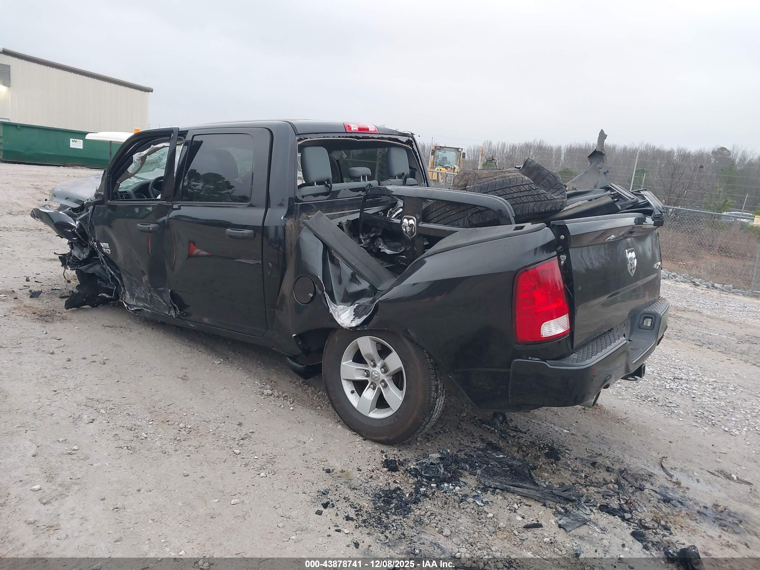RAM 1500 image 3