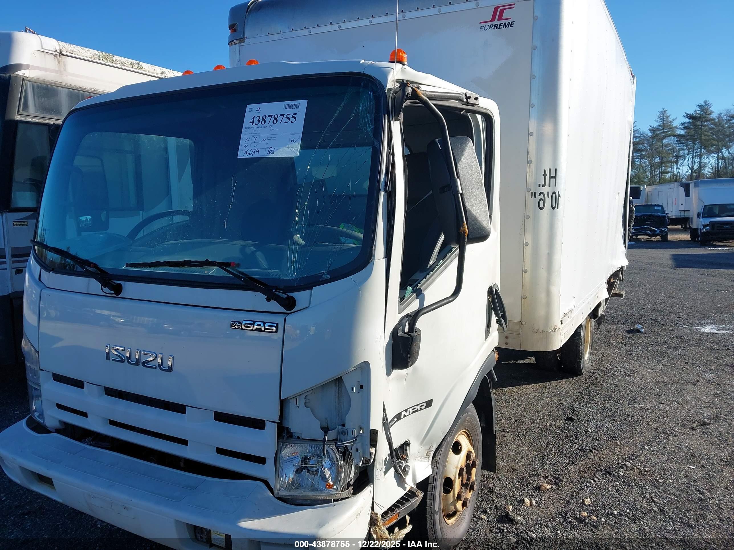 ISUZU NPR image 2