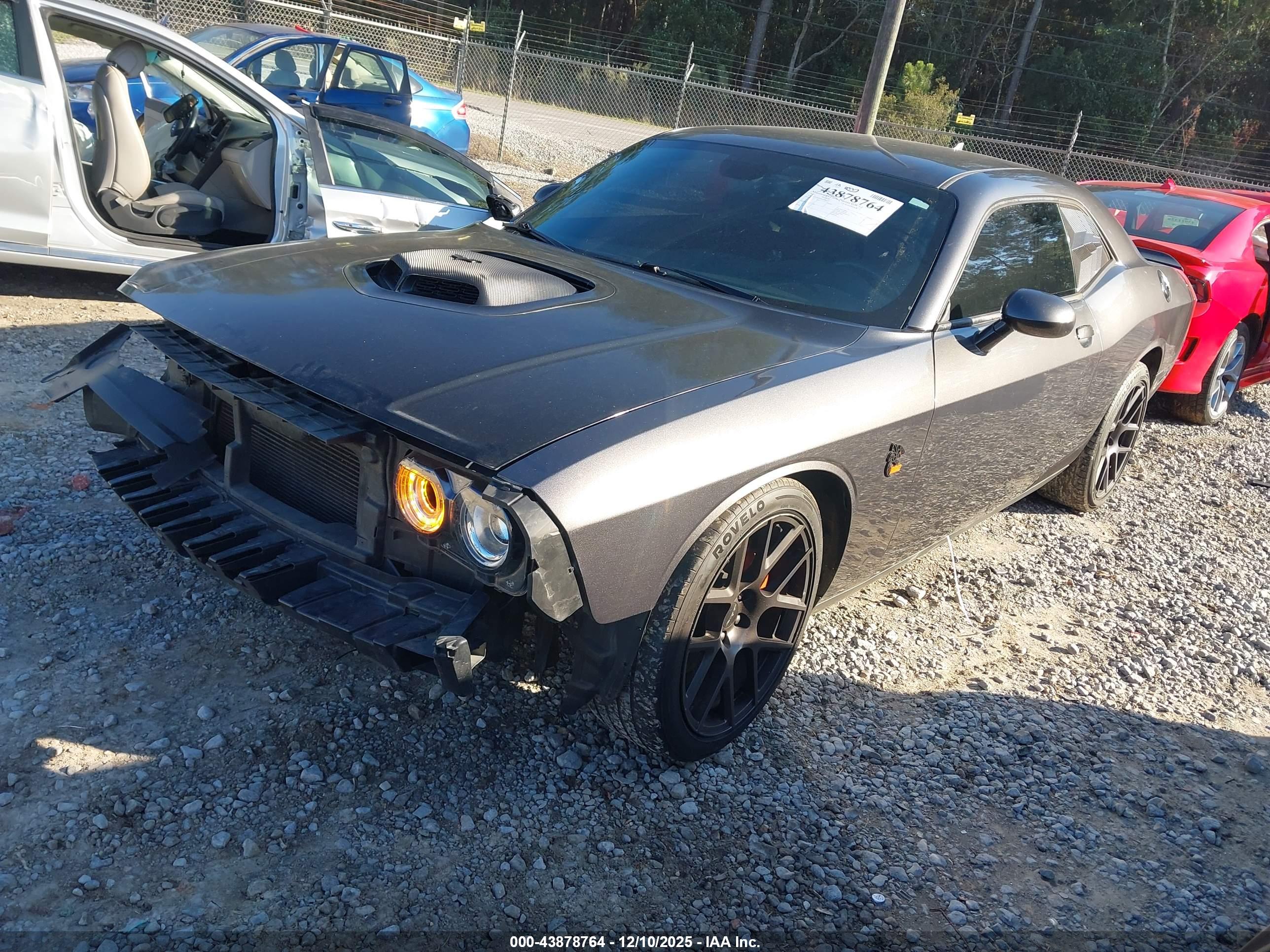 DODGE CHALLENGER image 2