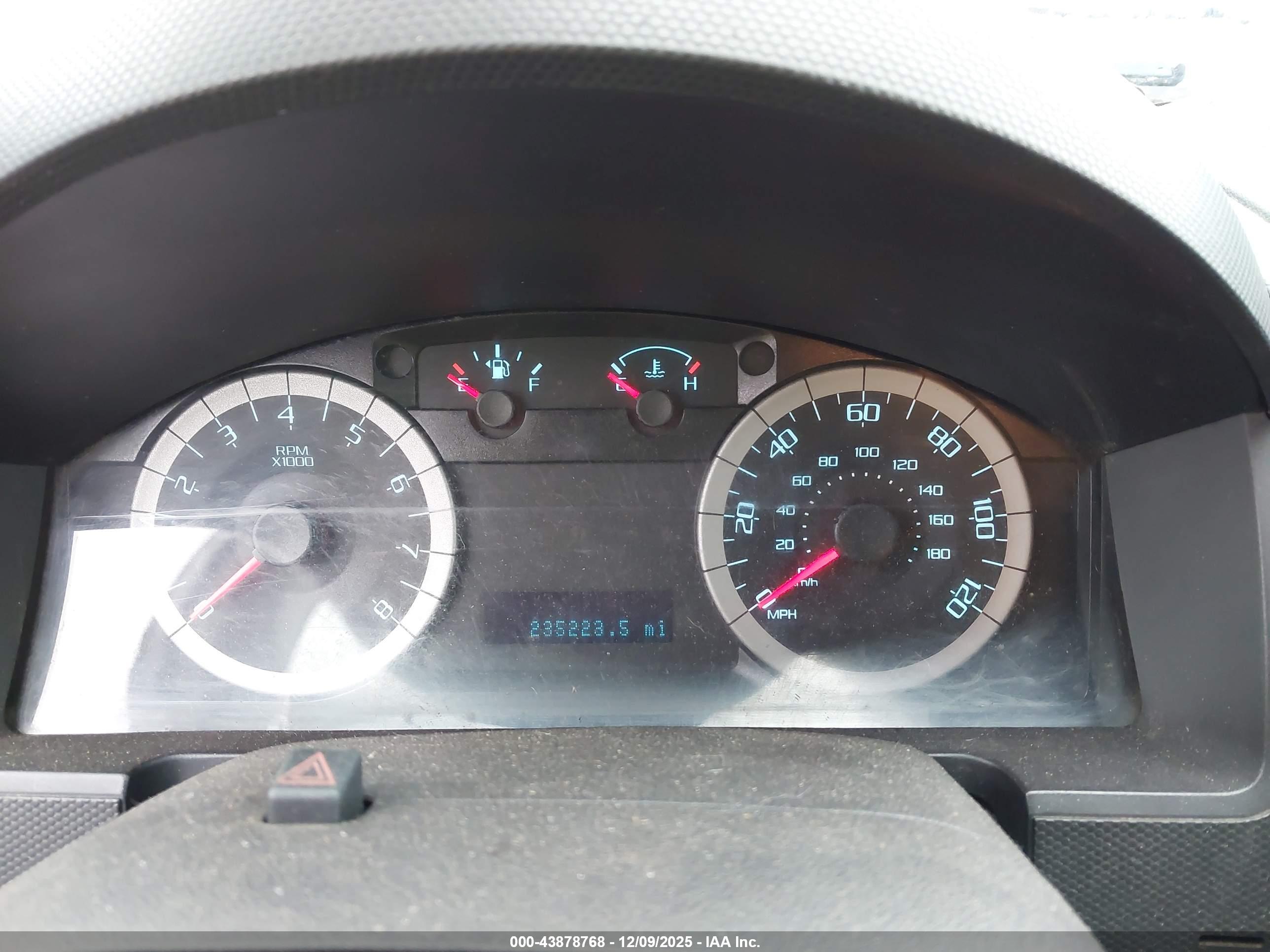 FORD ESCAPE image 7