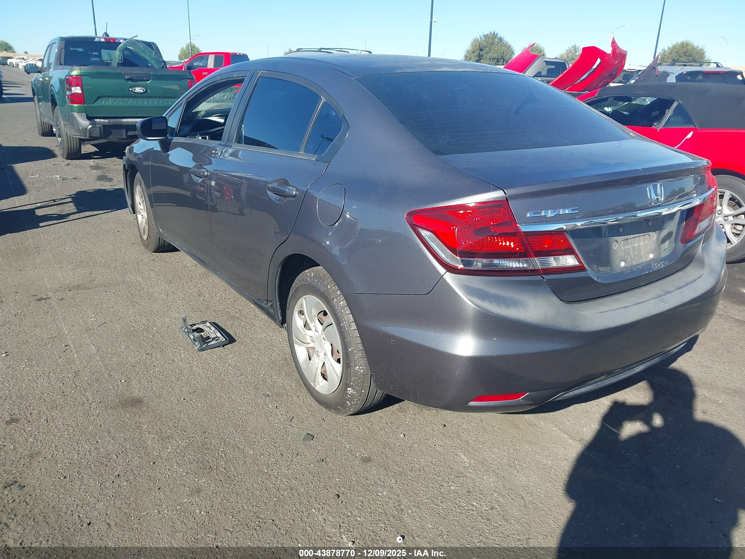 HONDA CIVIC image 3