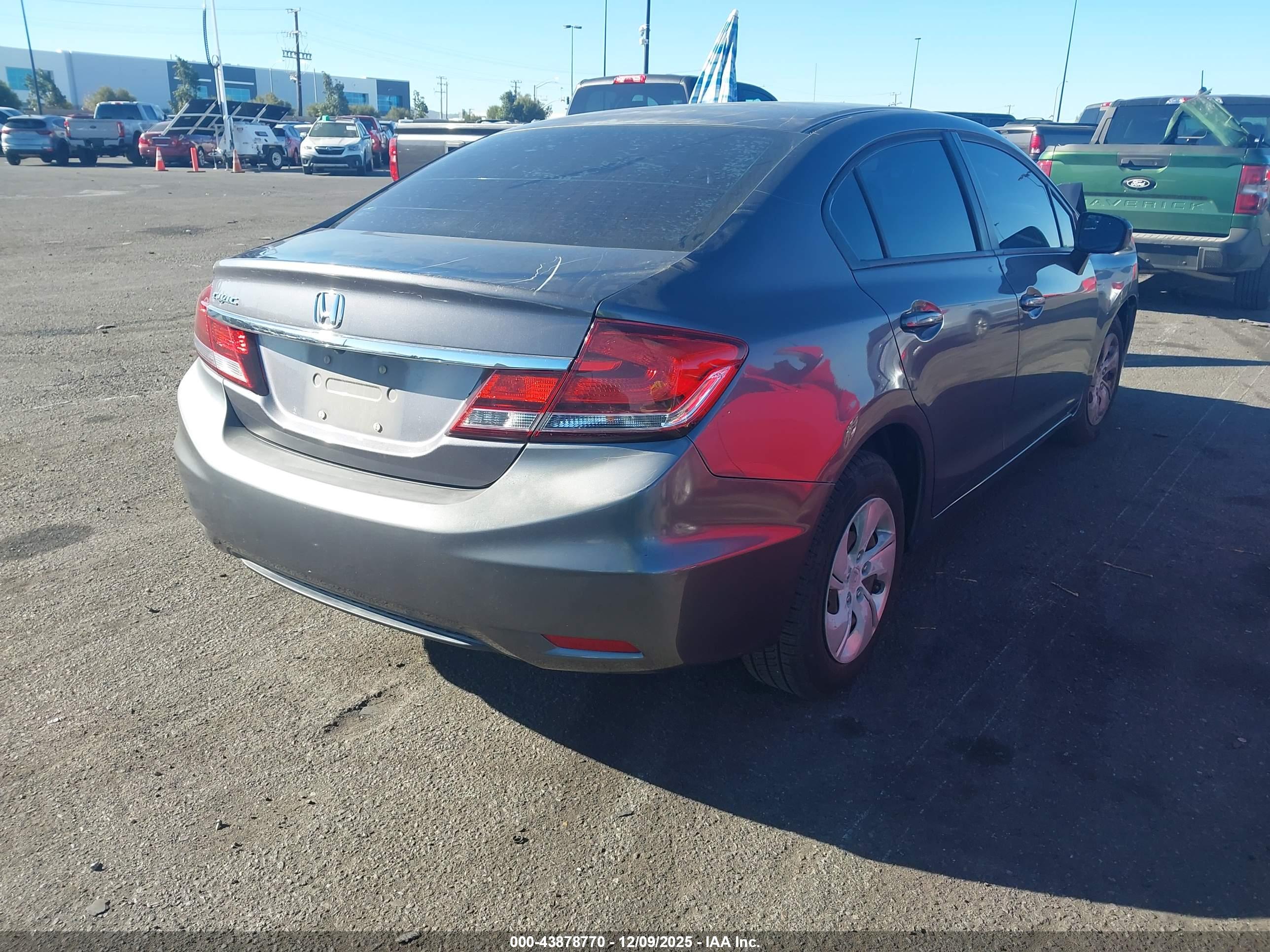HONDA CIVIC image 4