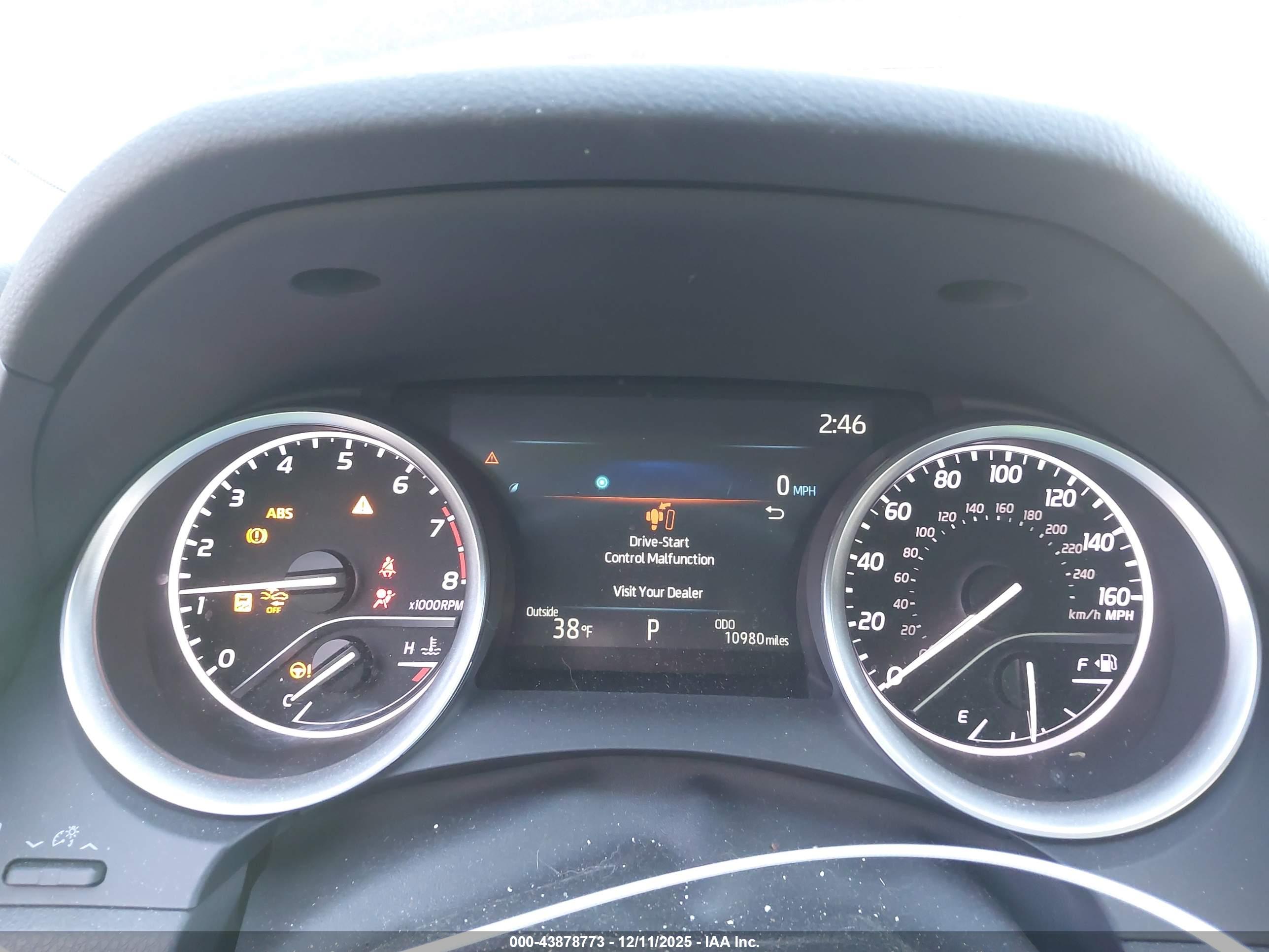 TOYOTA CAMRY image 7