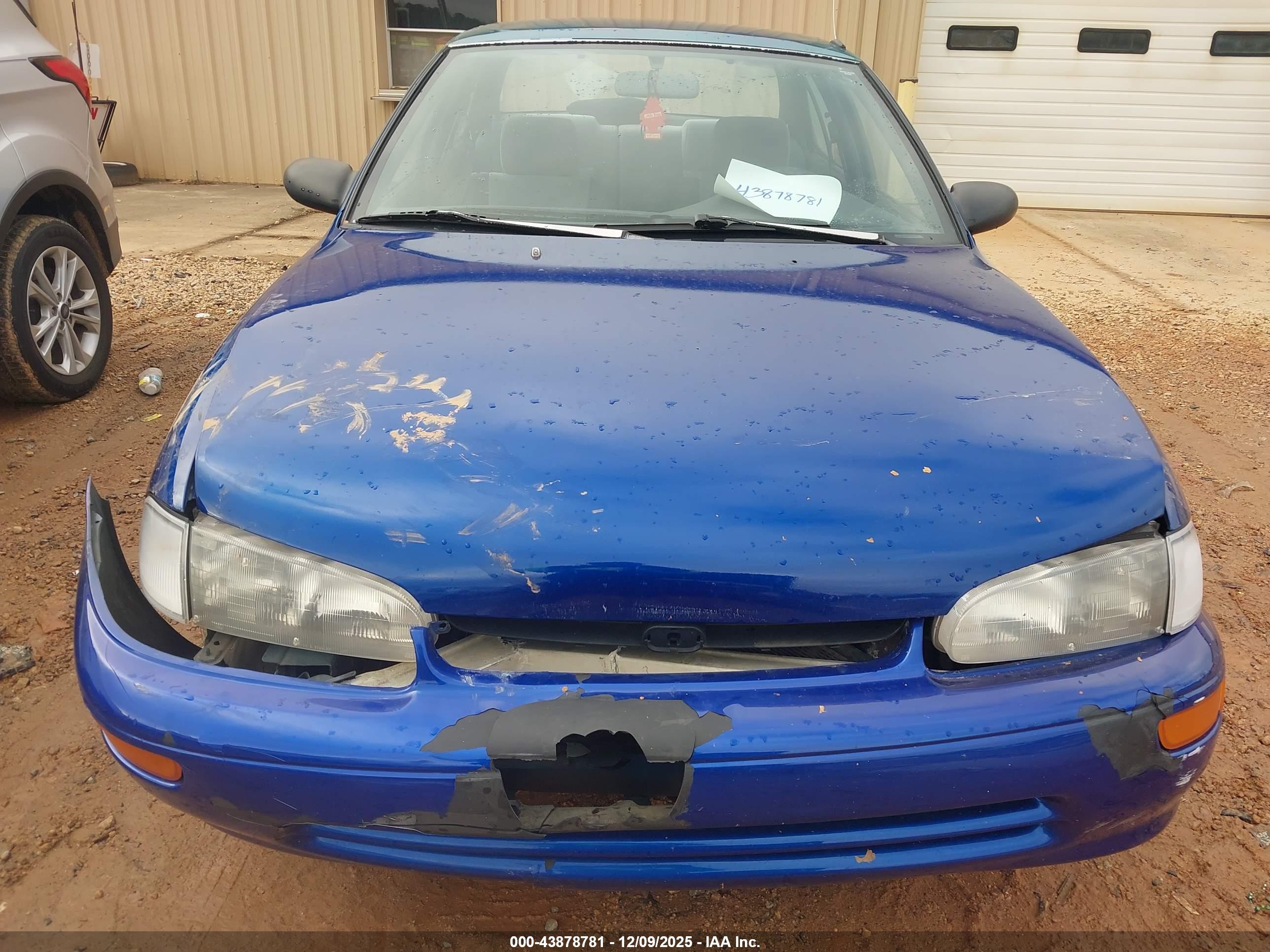 GEO PRIZM image 6