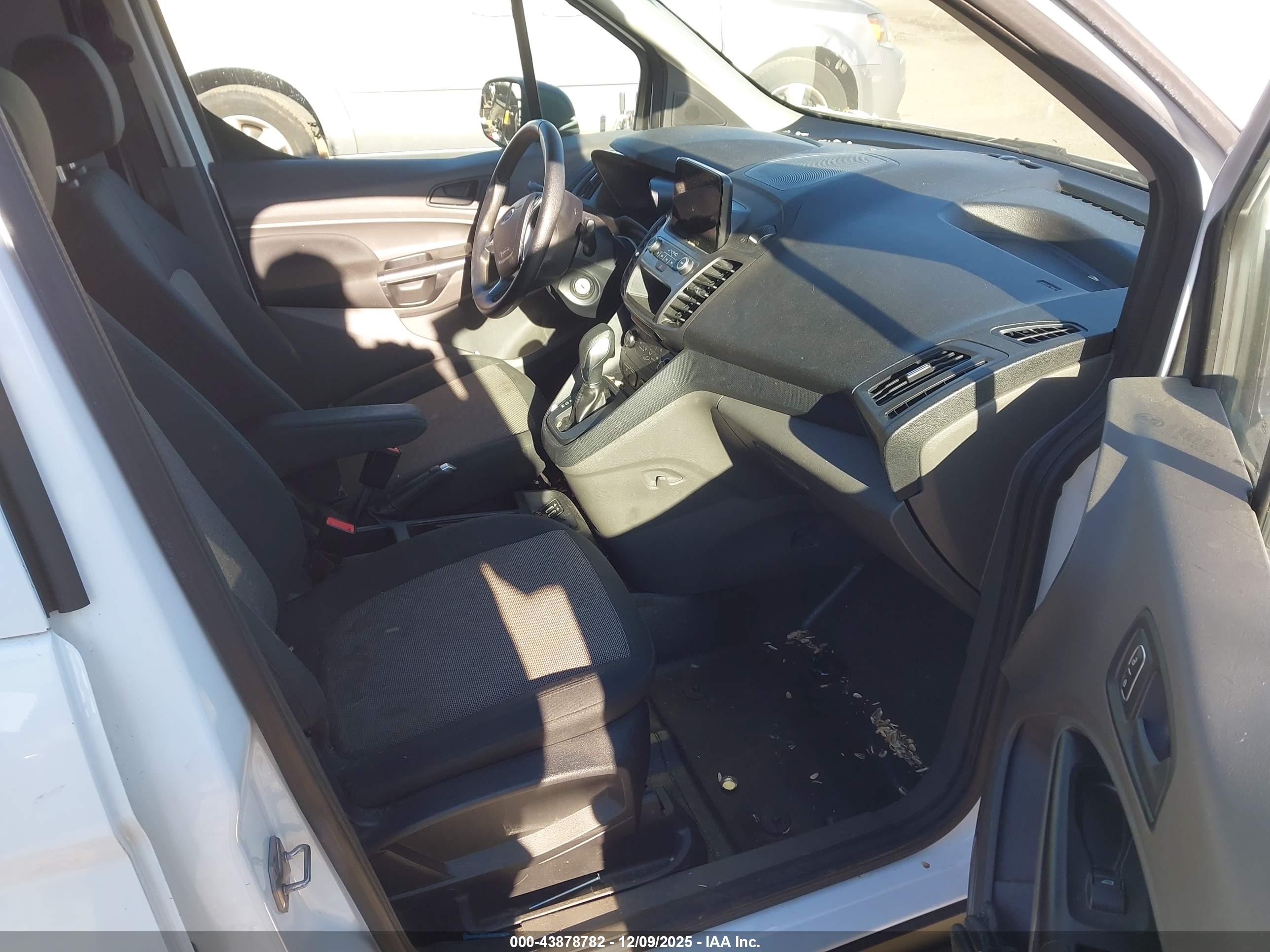 FORD TRANSIT image 5