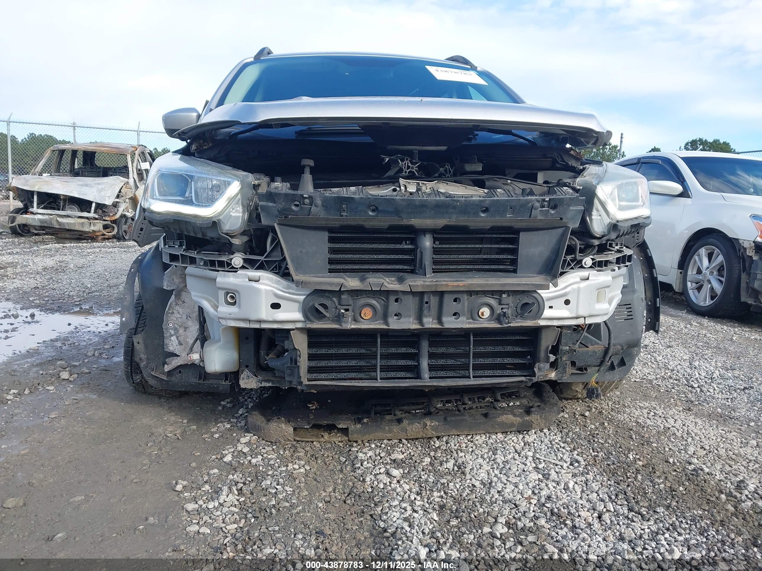 FORD ESCAPE image 6