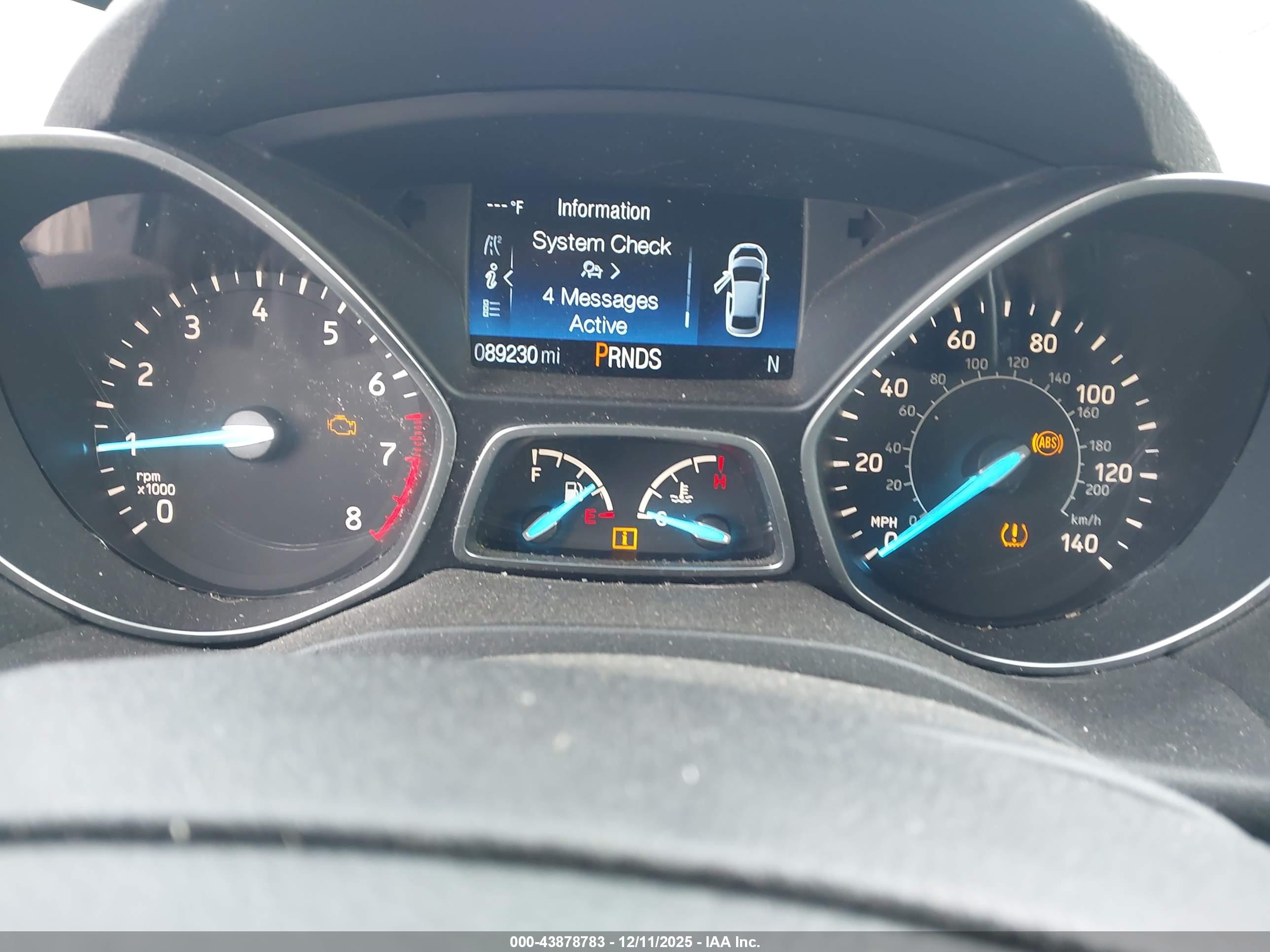 FORD ESCAPE image 7