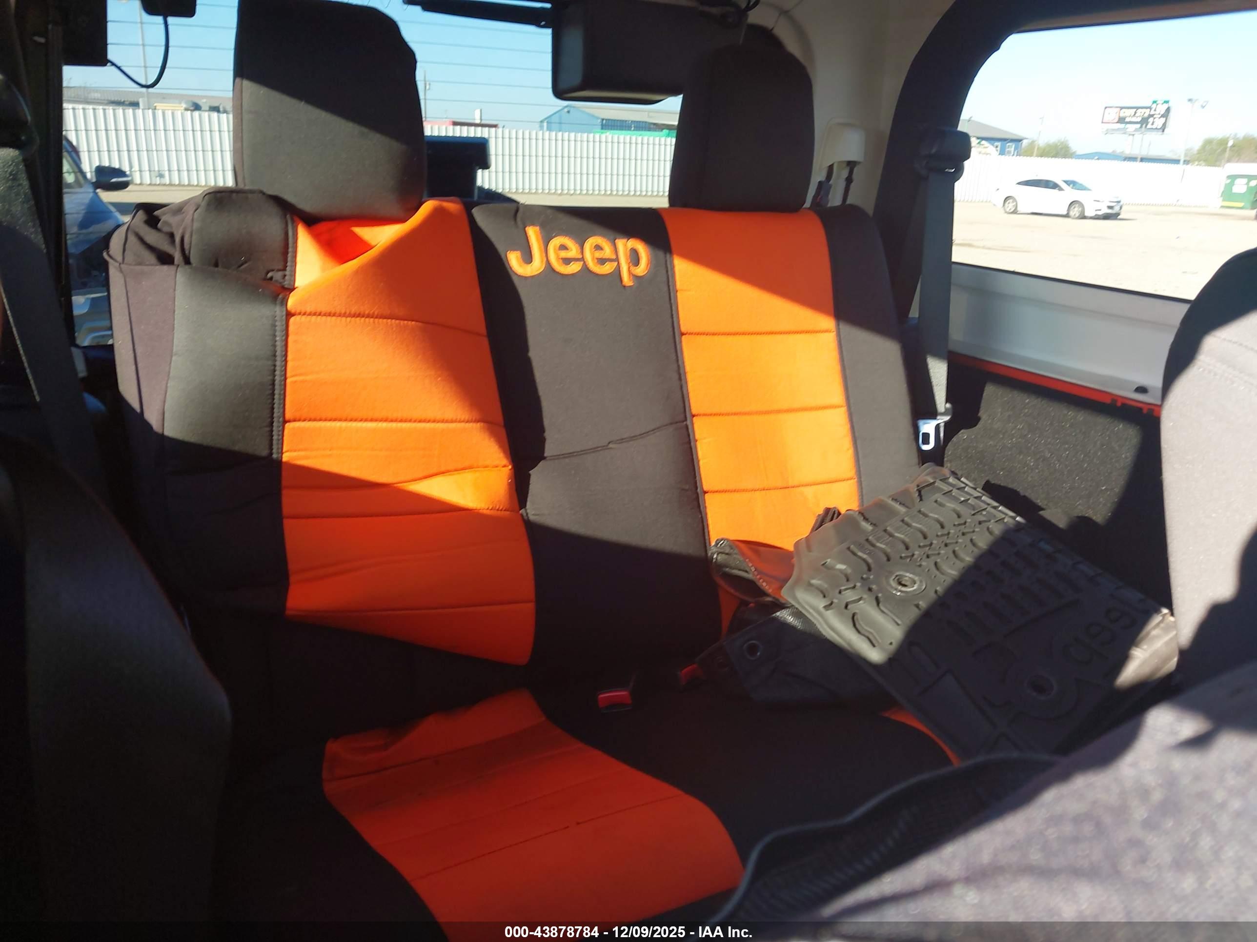 JEEP WRANGLER image 8