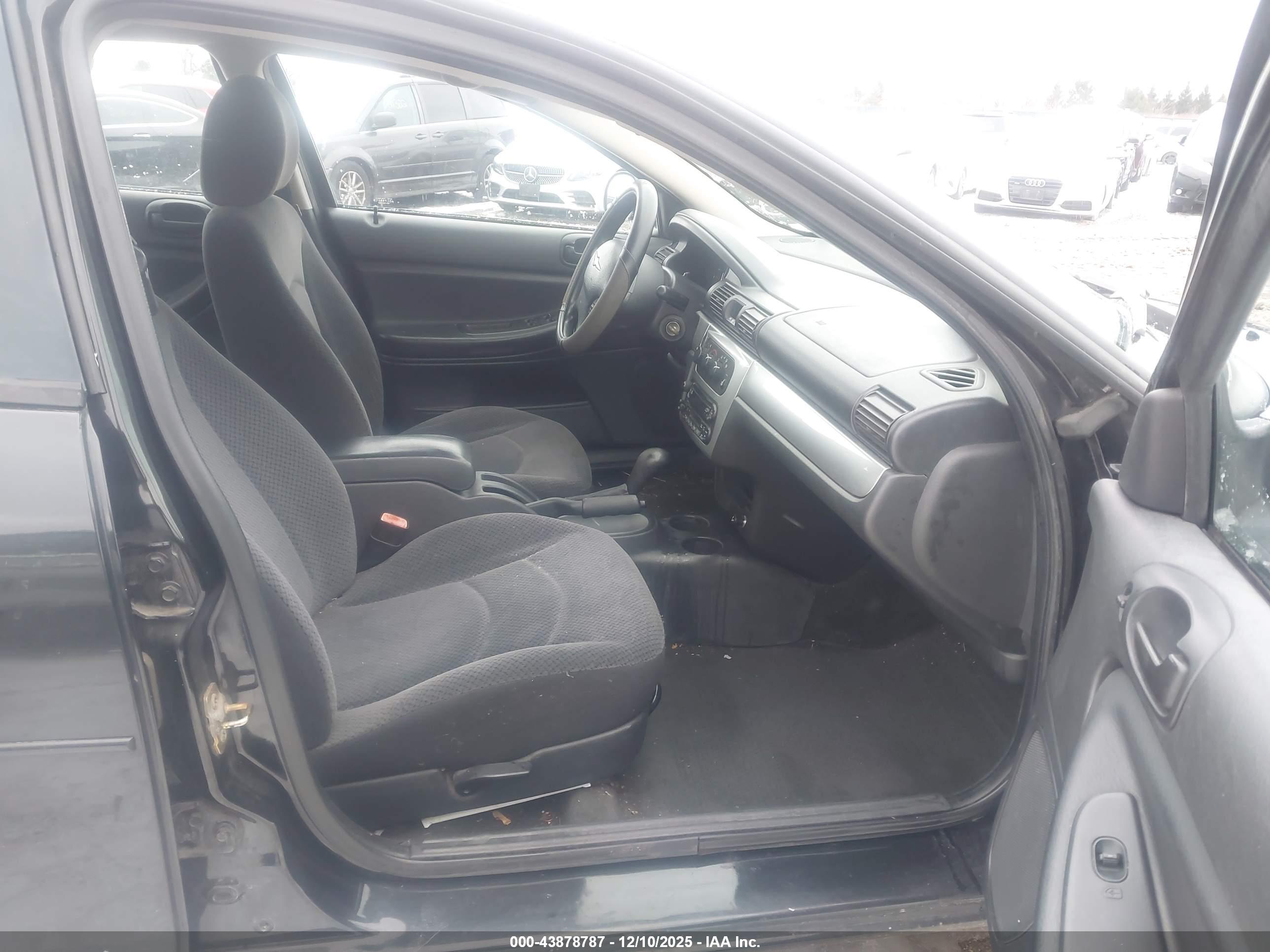 CHRYSLER SEBRING image 5