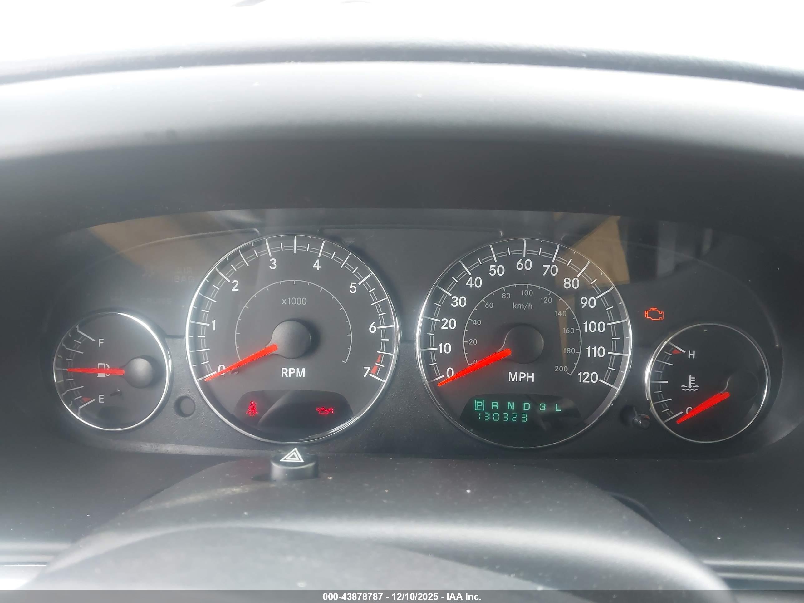 CHRYSLER SEBRING image 7