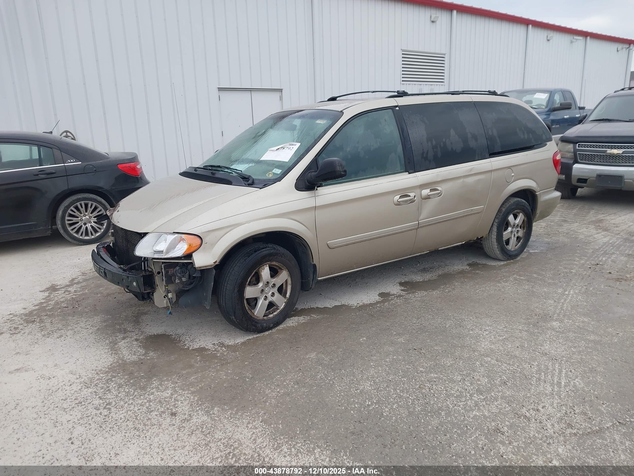 DODGE GRAND image 2