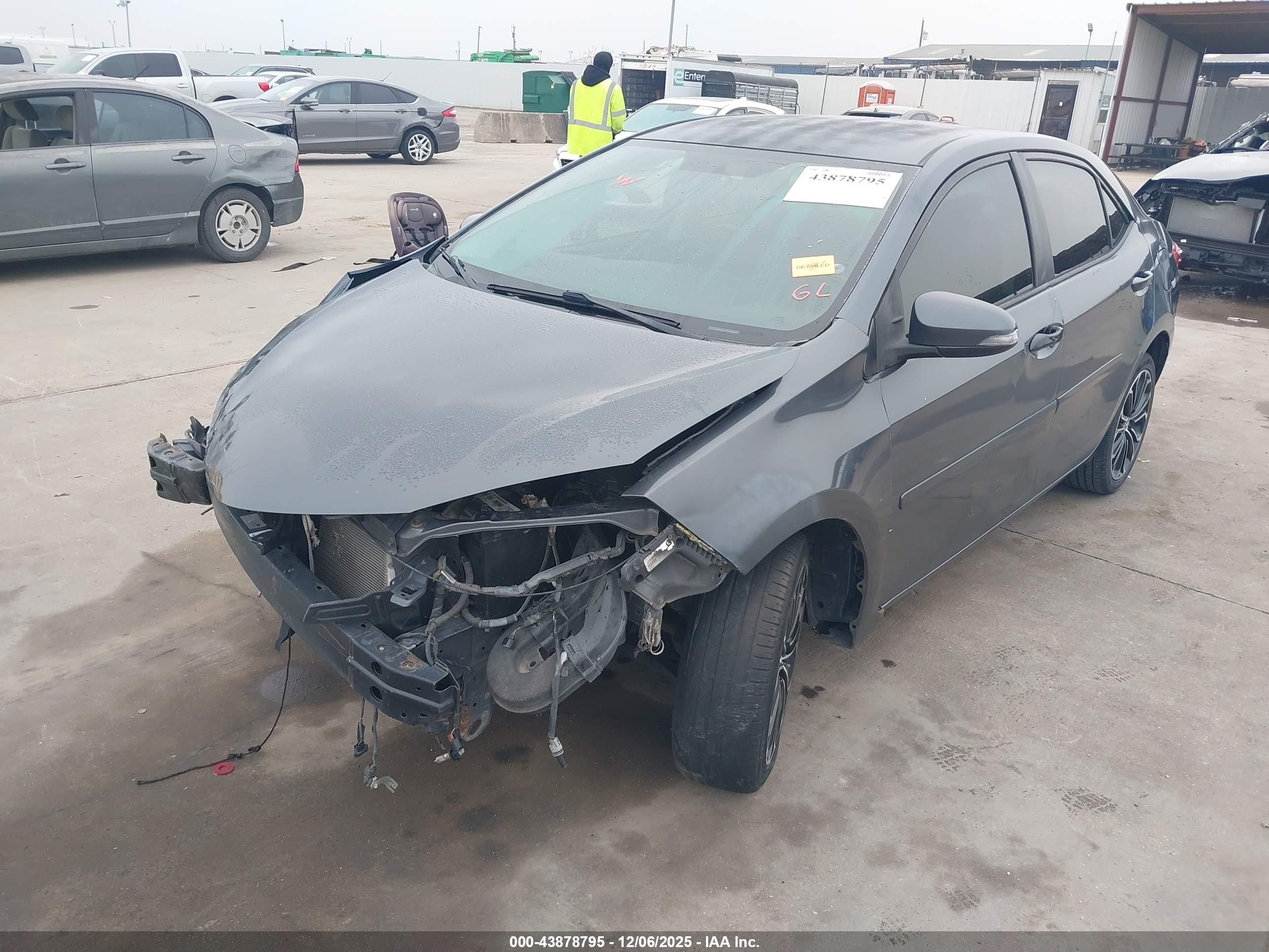 TOYOTA COROLLA image 2