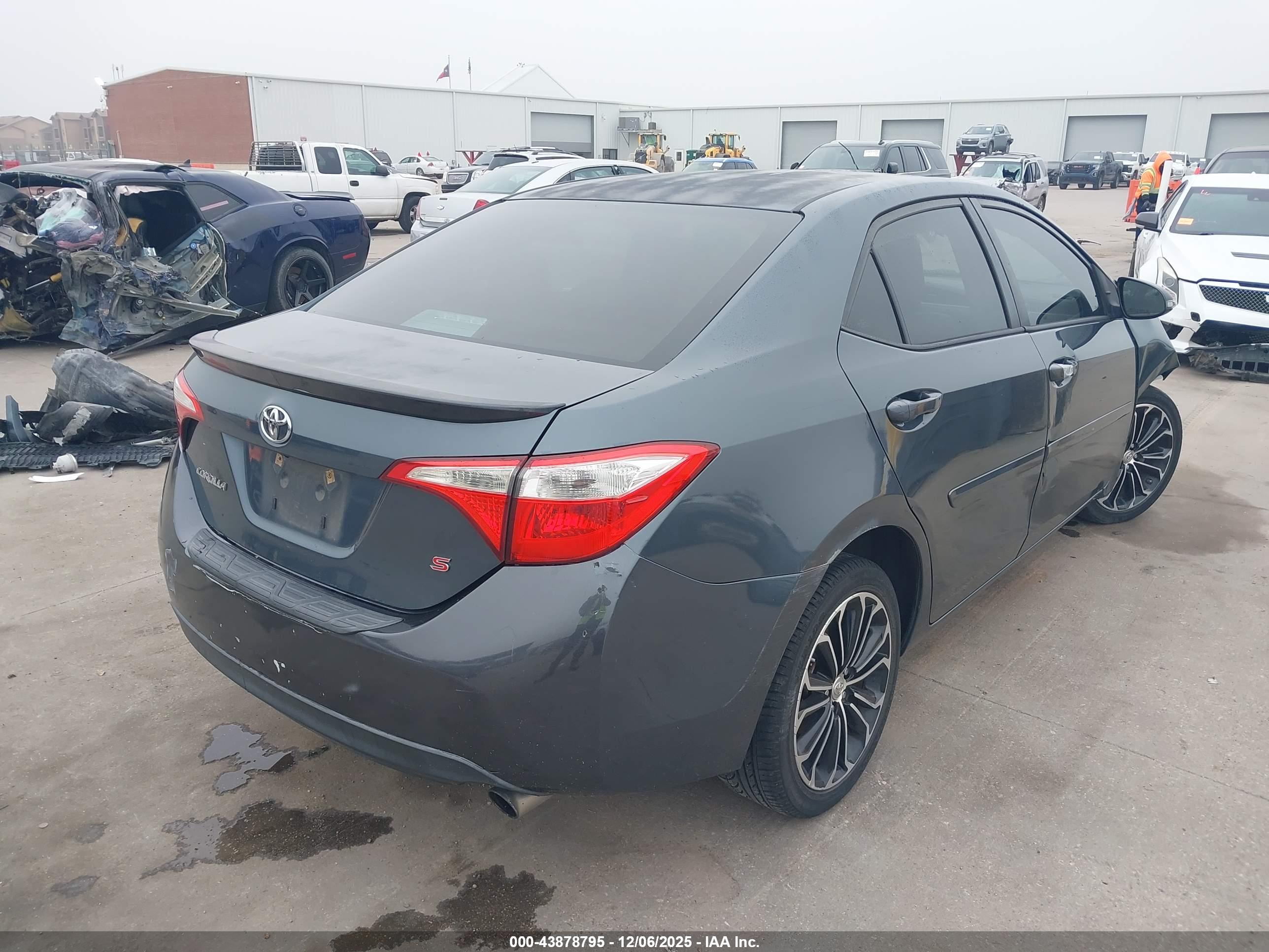 TOYOTA COROLLA image 4