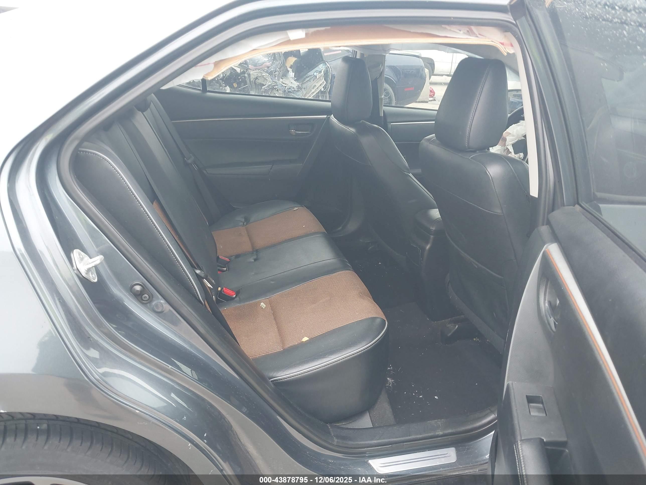 TOYOTA COROLLA image 8