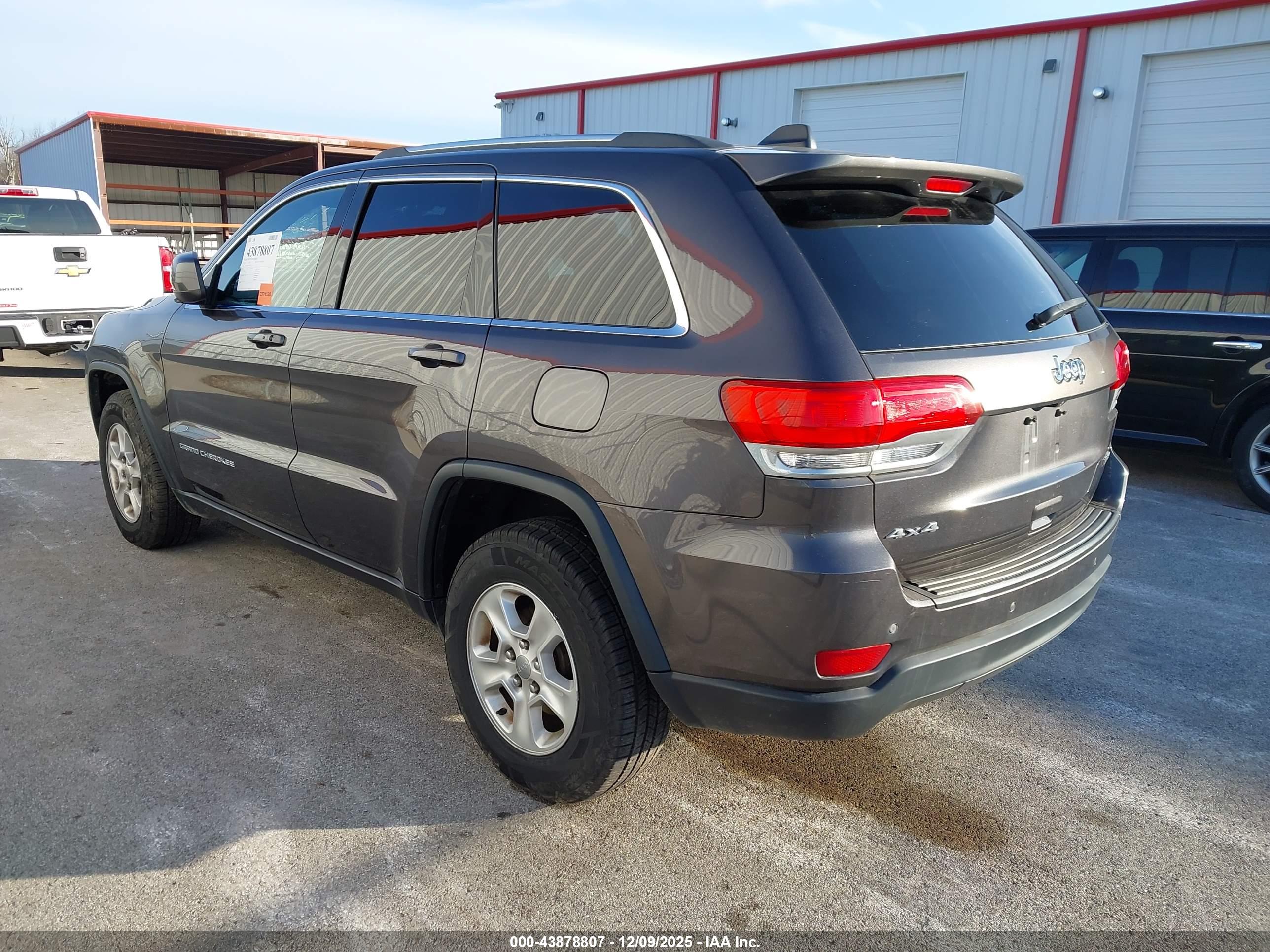 JEEP GRAND image 3