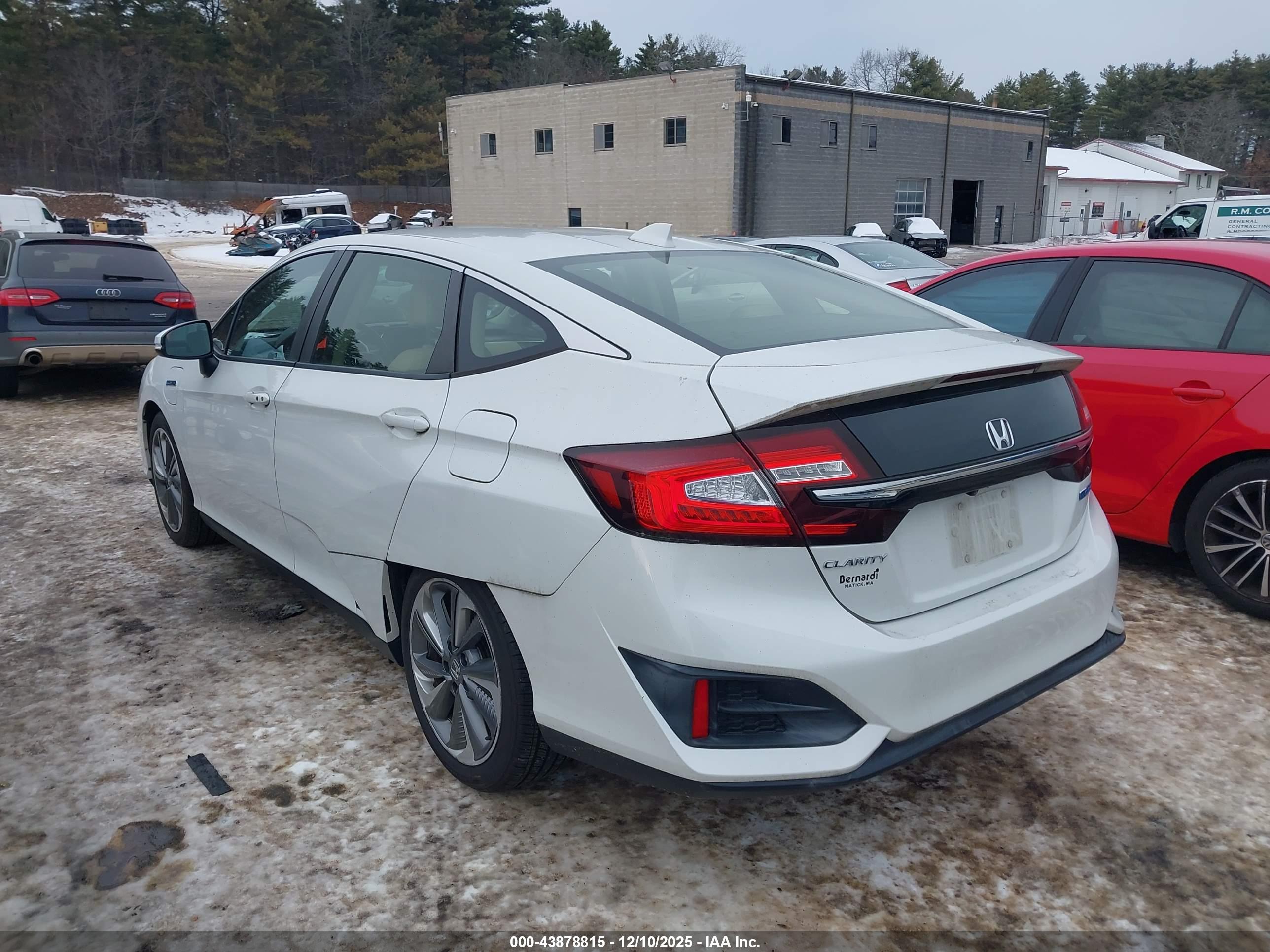 HONDA CLARITY image 3