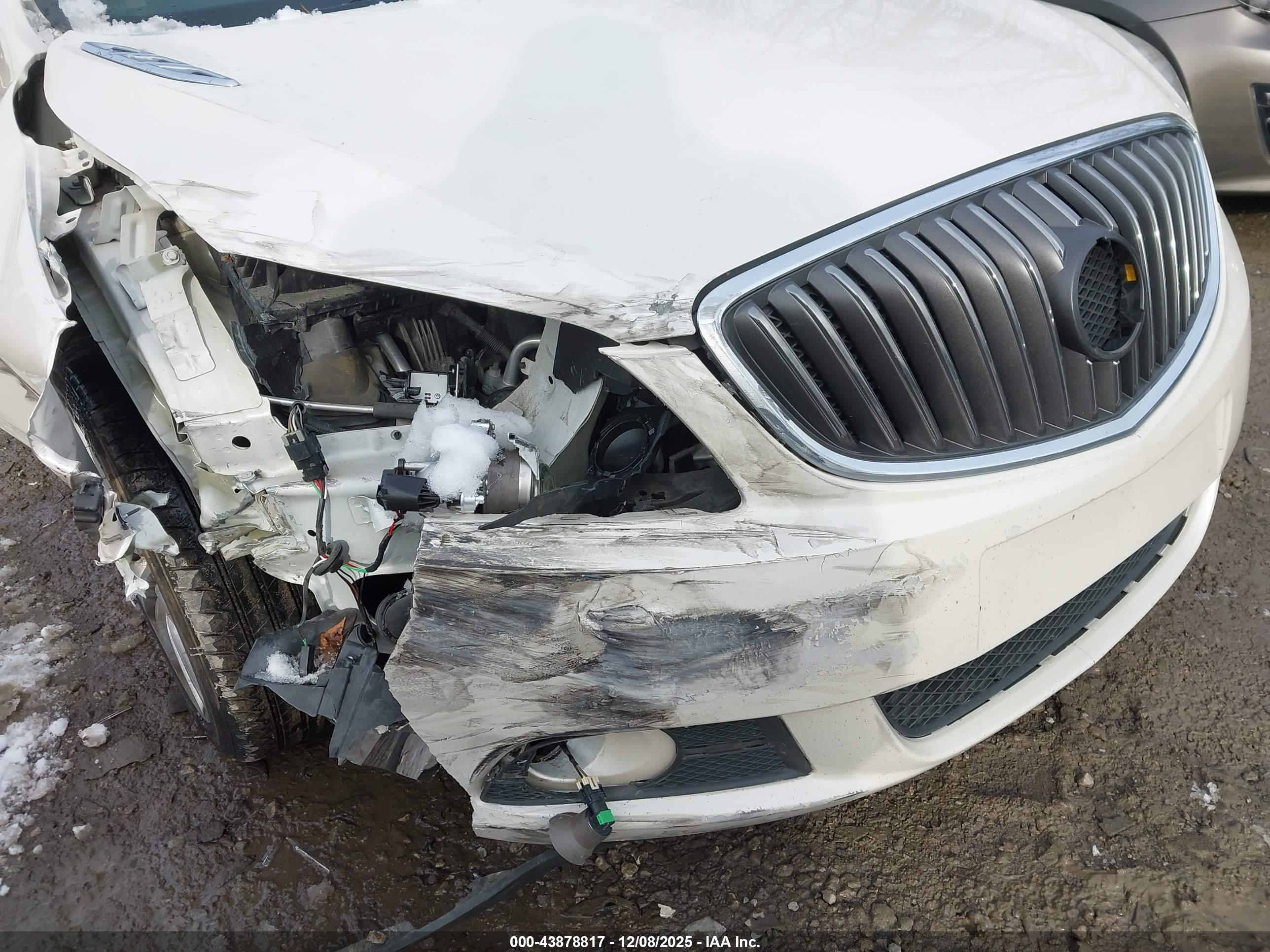 BUICK VERANO image 6