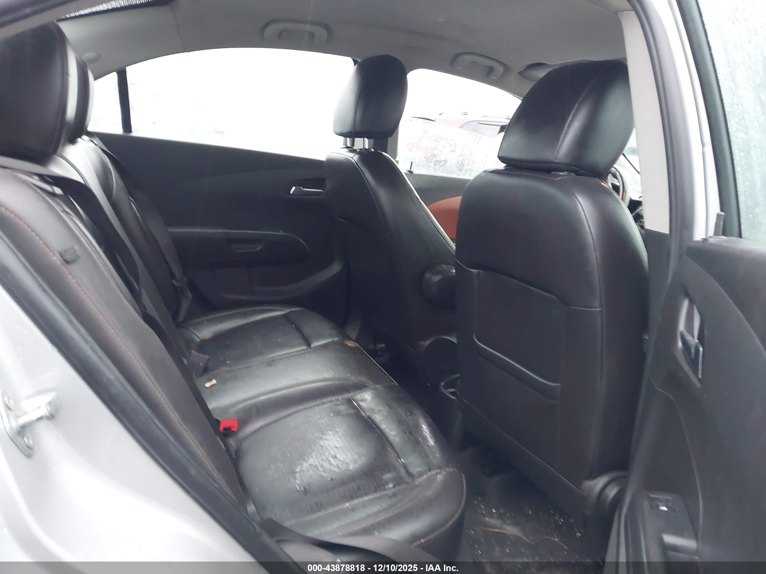CHEVROLET SONIC image 8