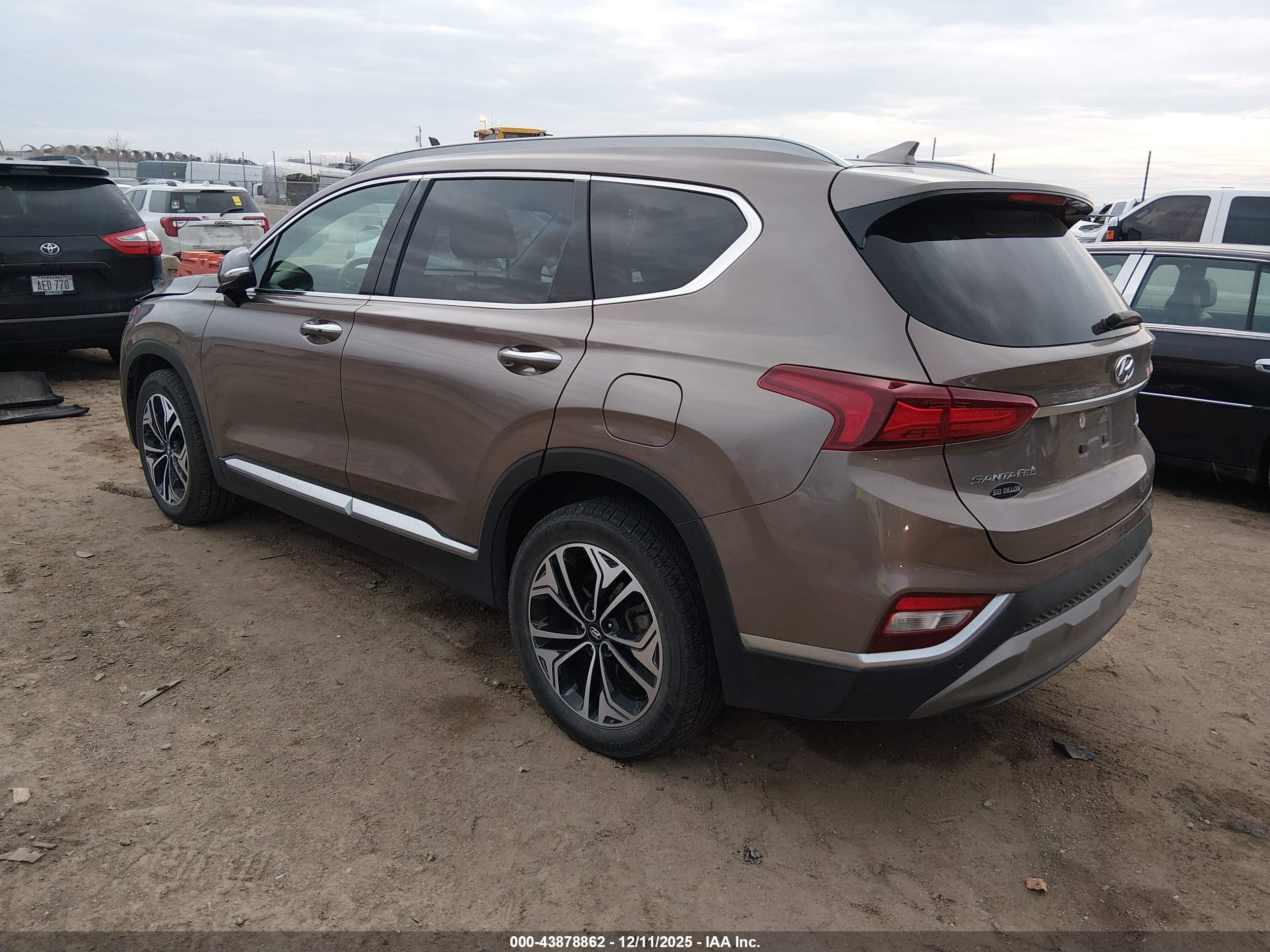 HYUNDAI SANTA image 3