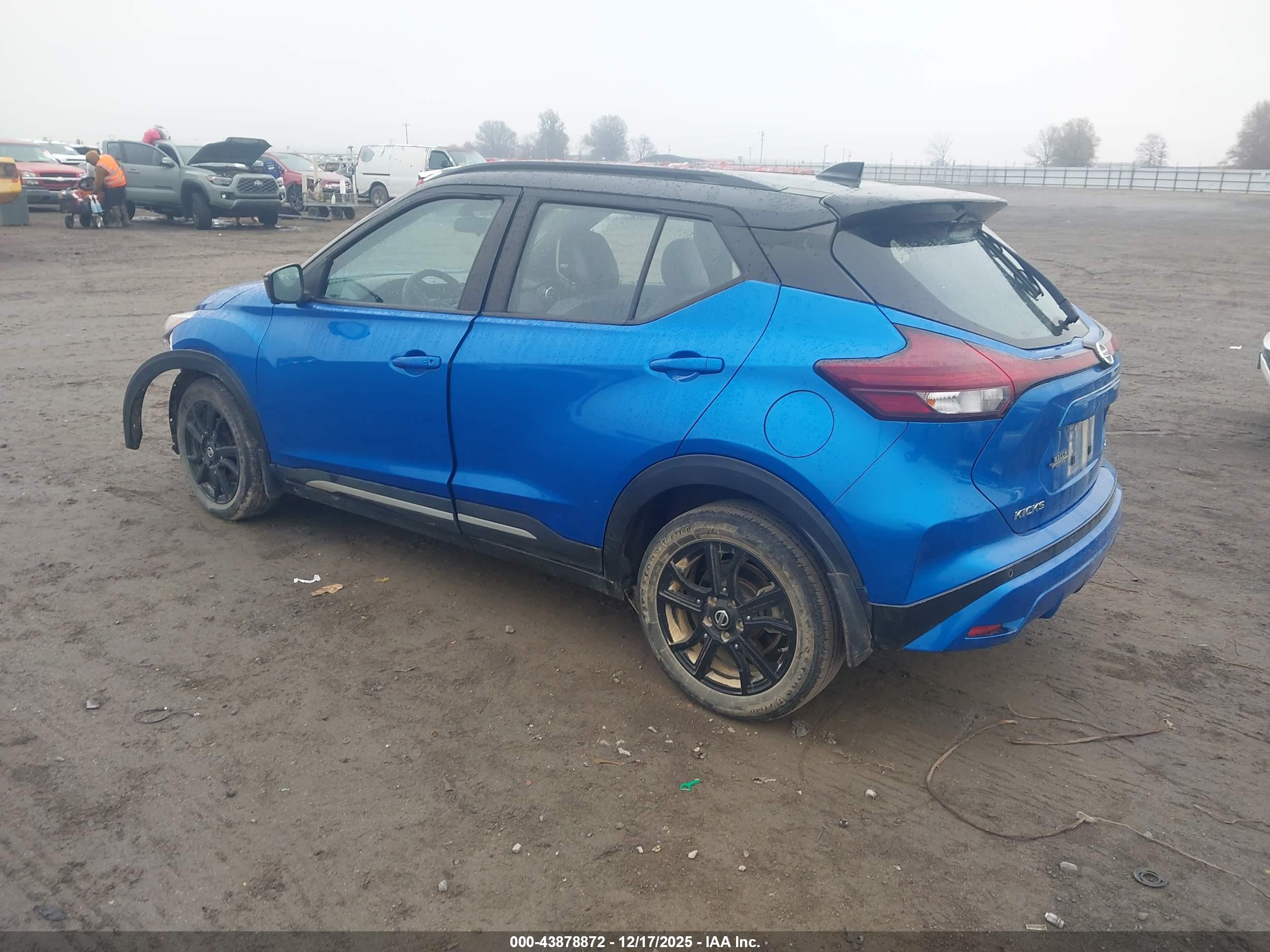 NISSAN KICKS image 3