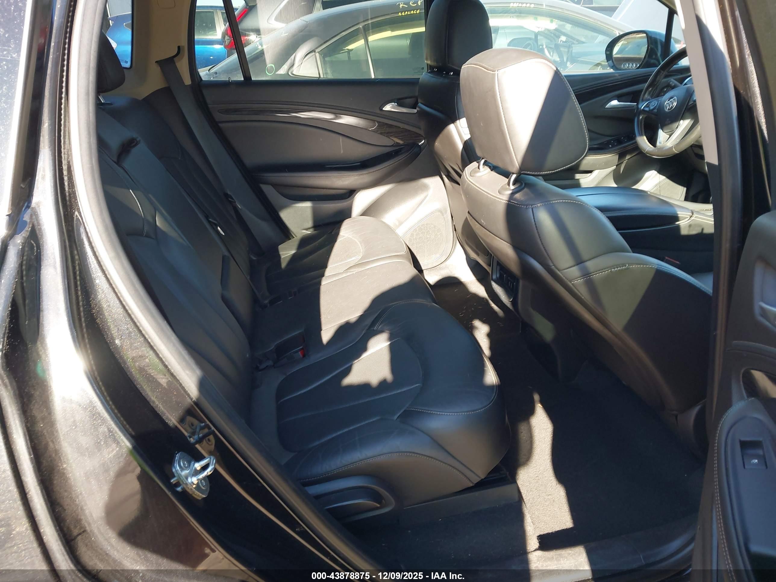 BUICK ENVISION image 8