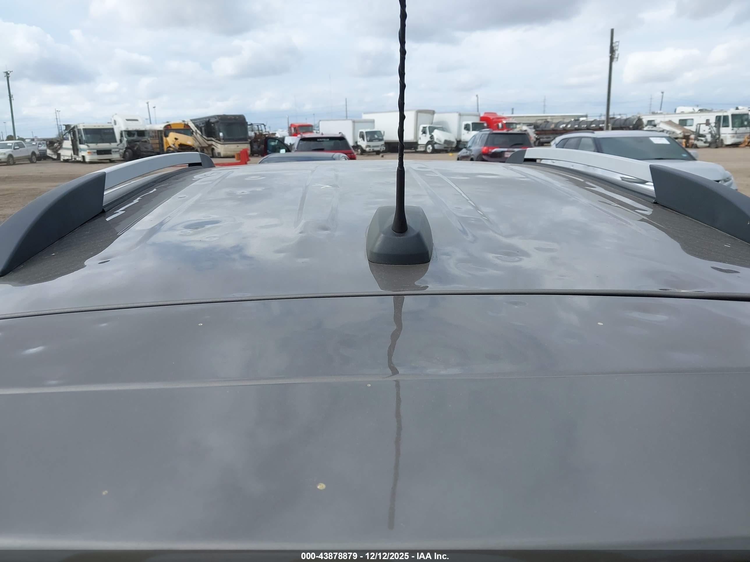 CHEVROLET TRAX image 6