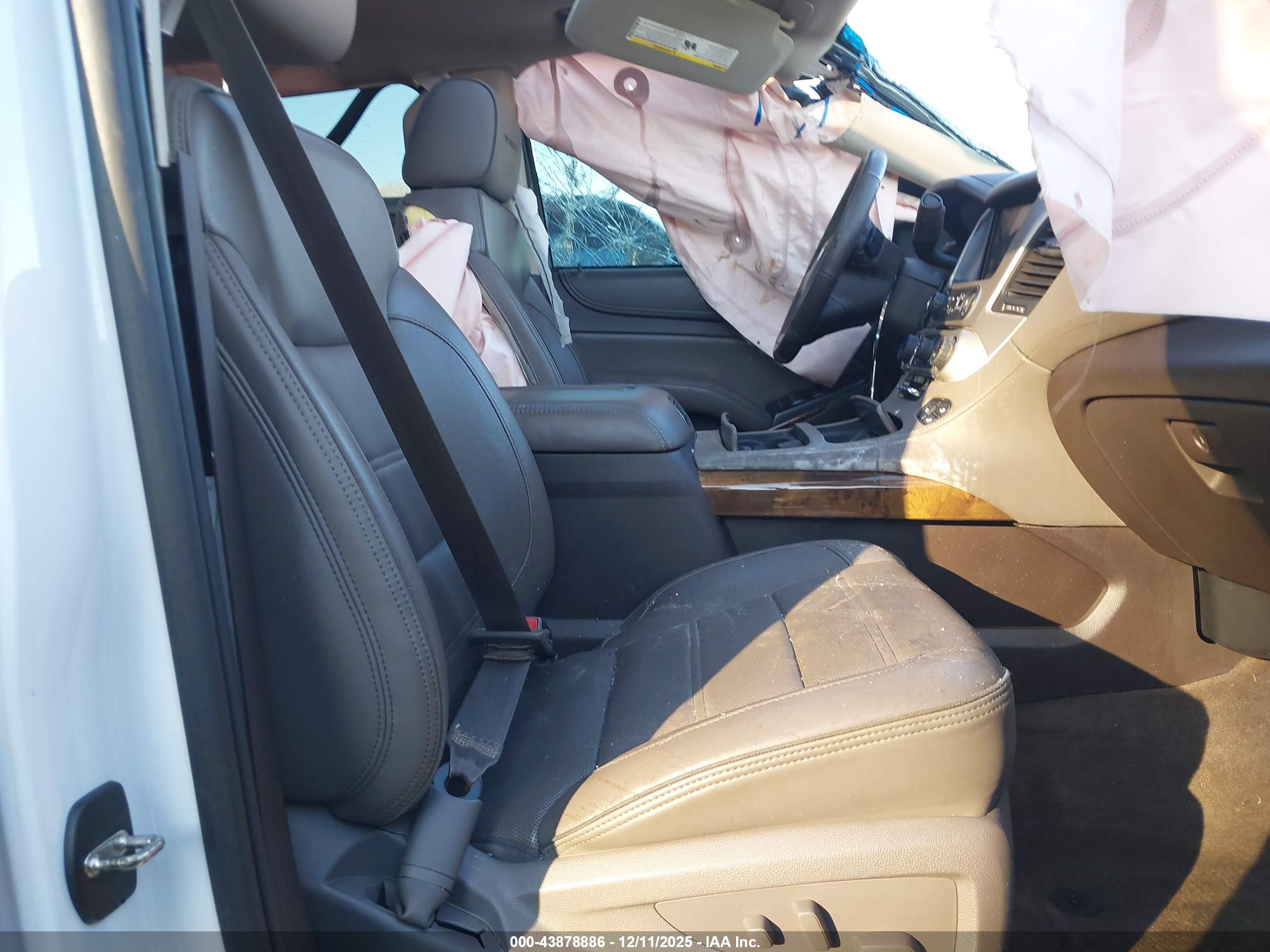 GMC YUKON image 5