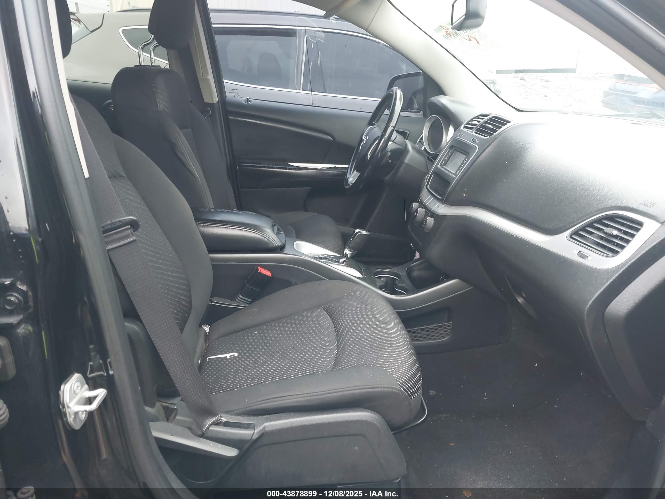 DODGE JOURNEY image 5